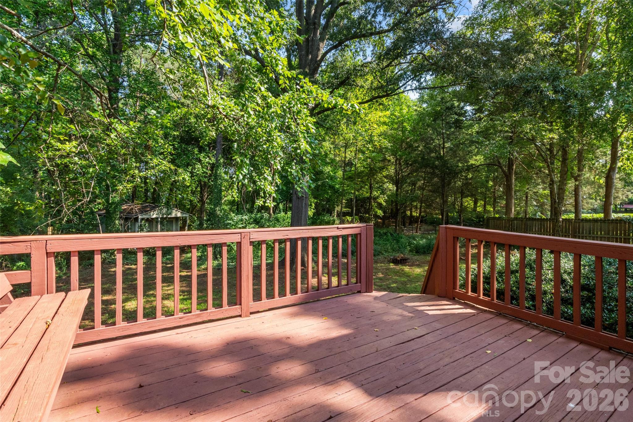 823 Thistledown Drive Property Photo 25