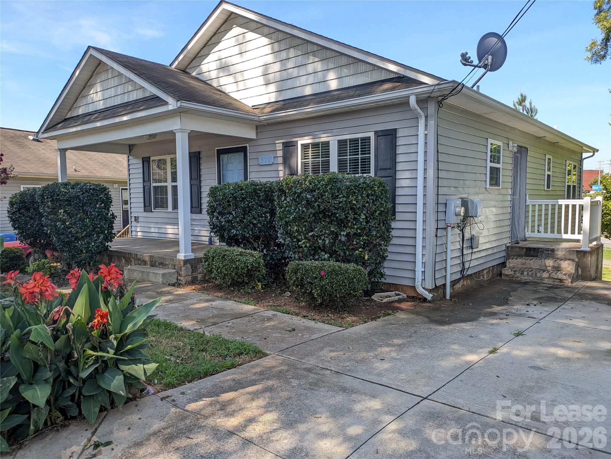 322 Clover Street Property Photo 2