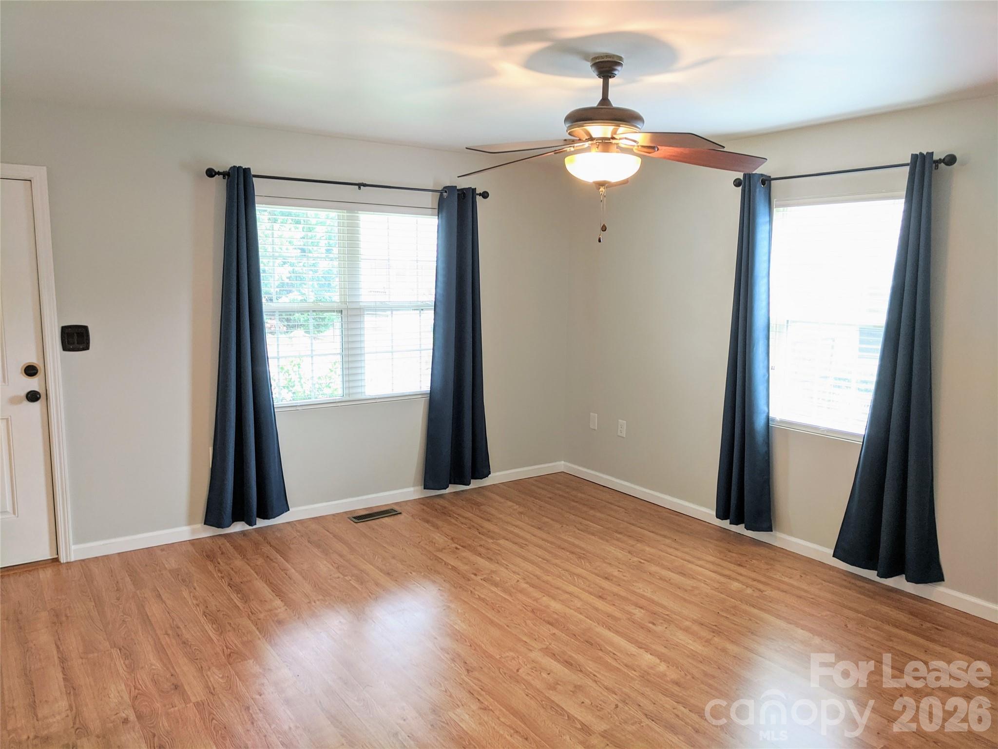 322 Clover Street Property Photo 3