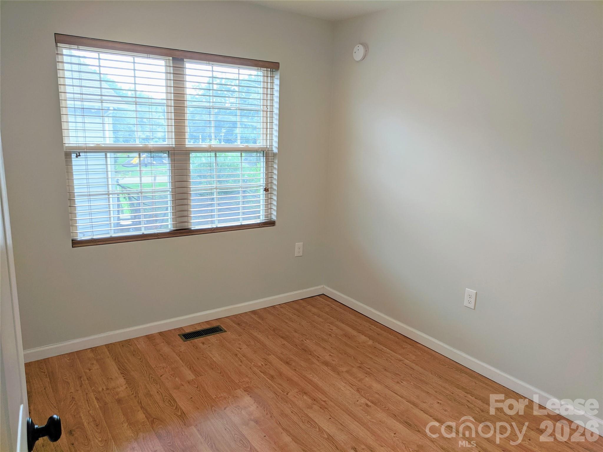322 Clover Street Property Photo 12