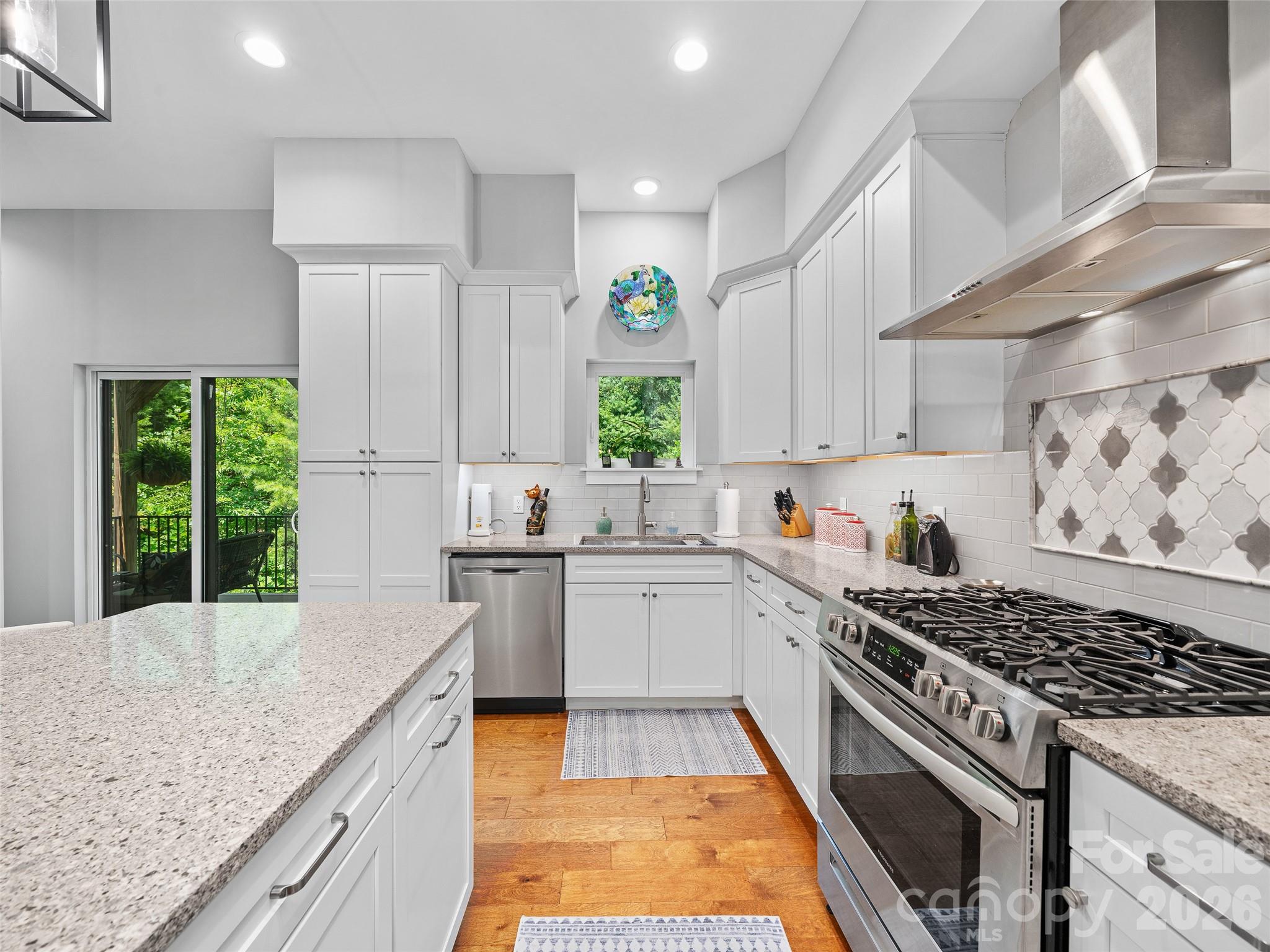 35 Macallan Lane Property Photo 8