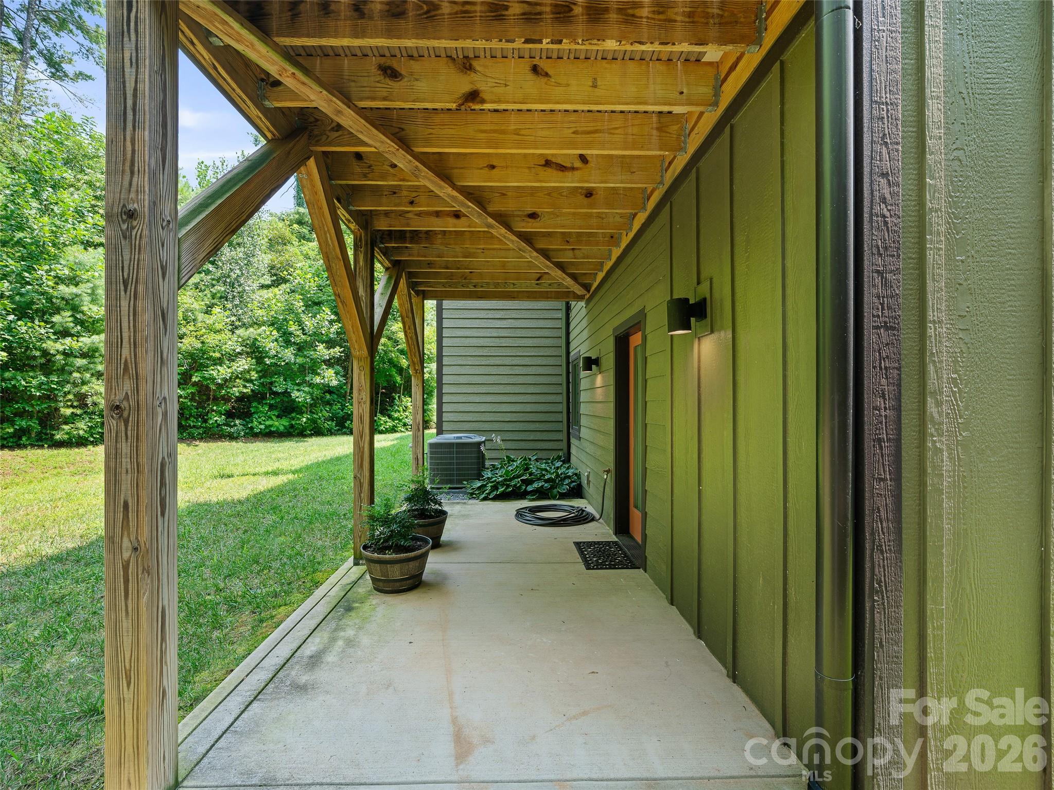 35 Macallan Lane Property Photo 32