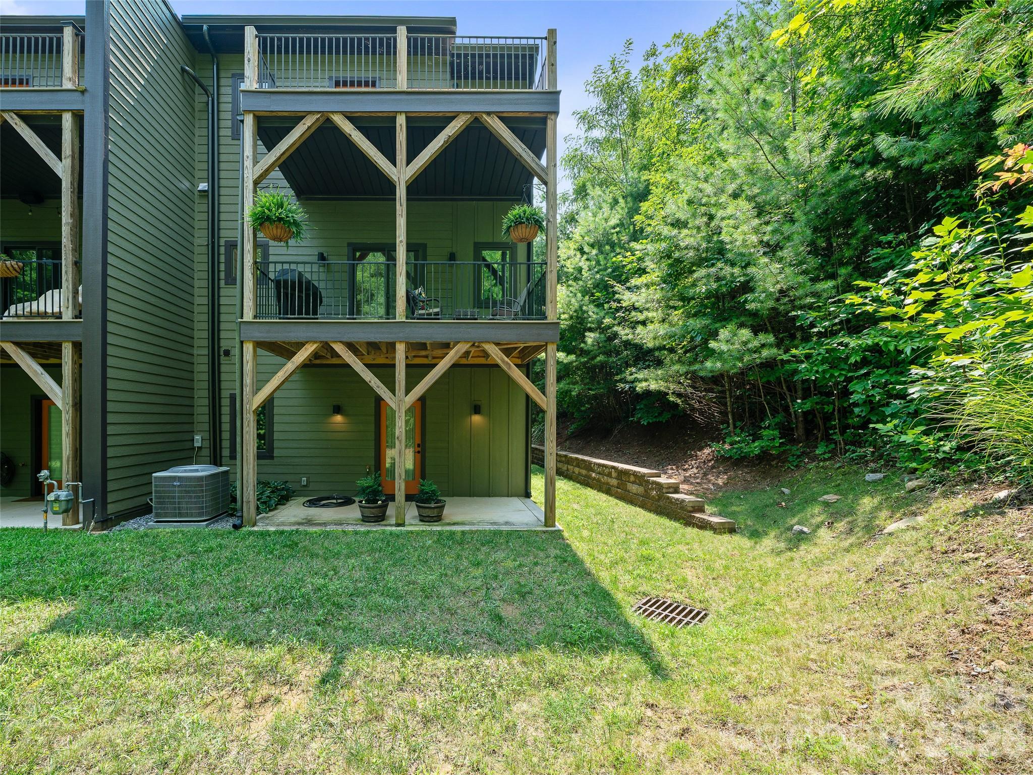 35 Macallan Lane Property Photo 33