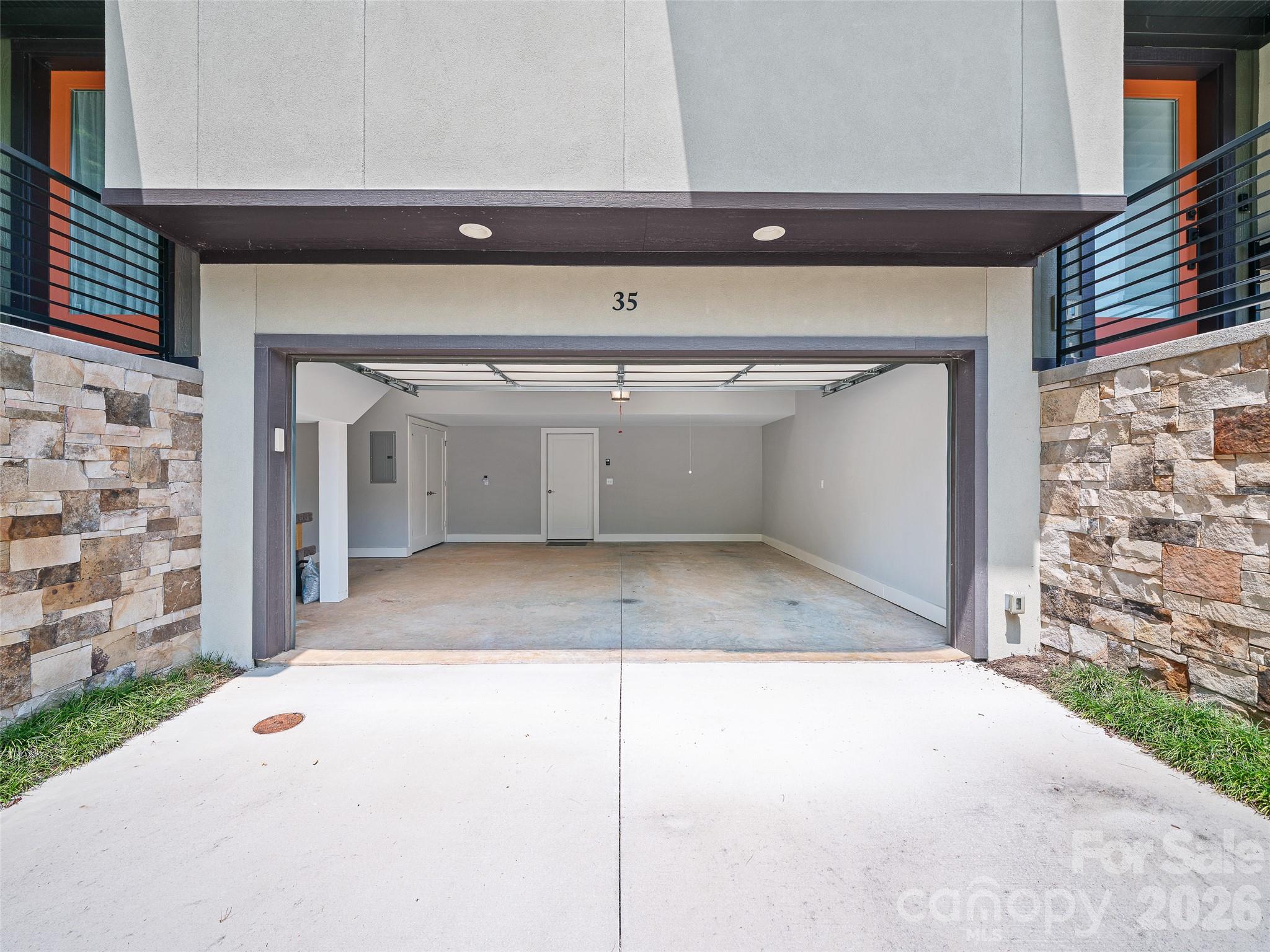 35 Macallan Lane Property Photo 34