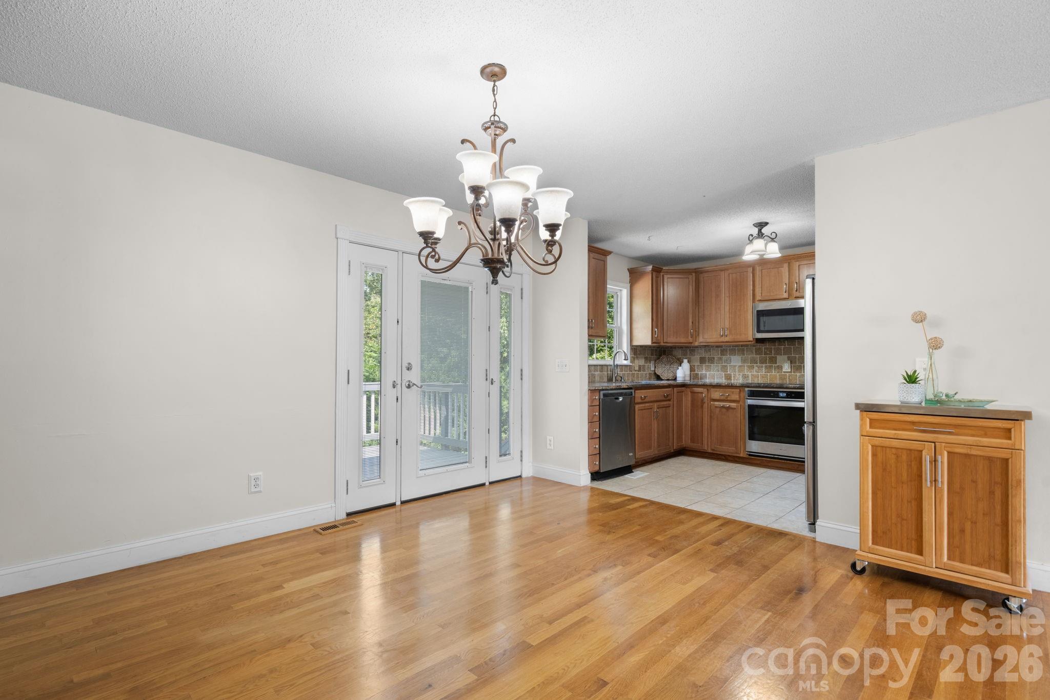 4400 Willowood Drive Property Photo 12