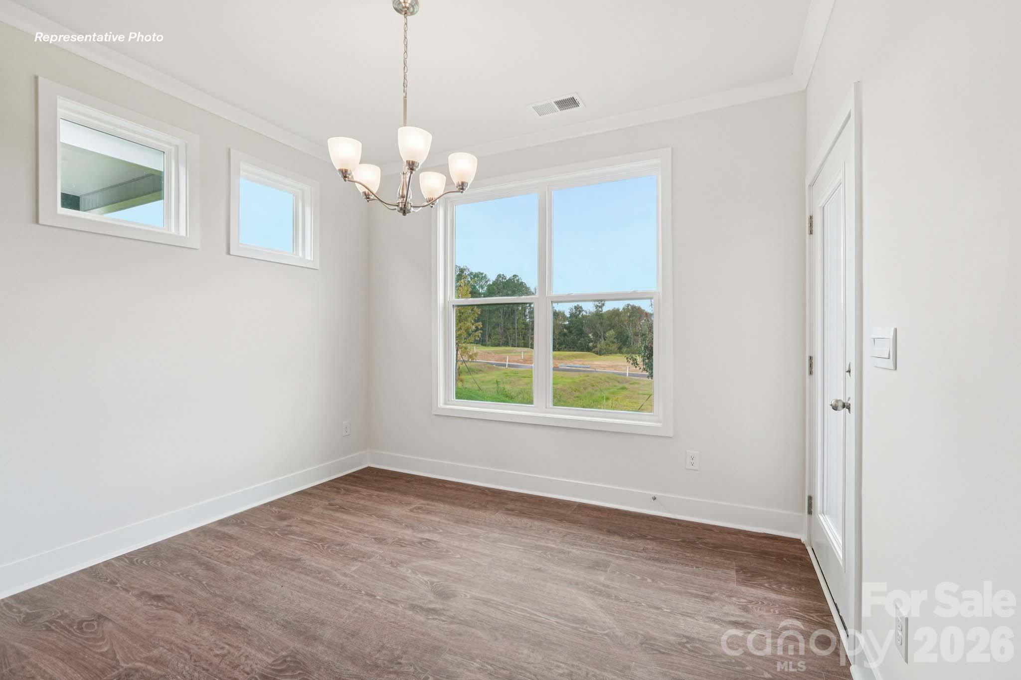 3249 Oberon Street Property Photo 8
