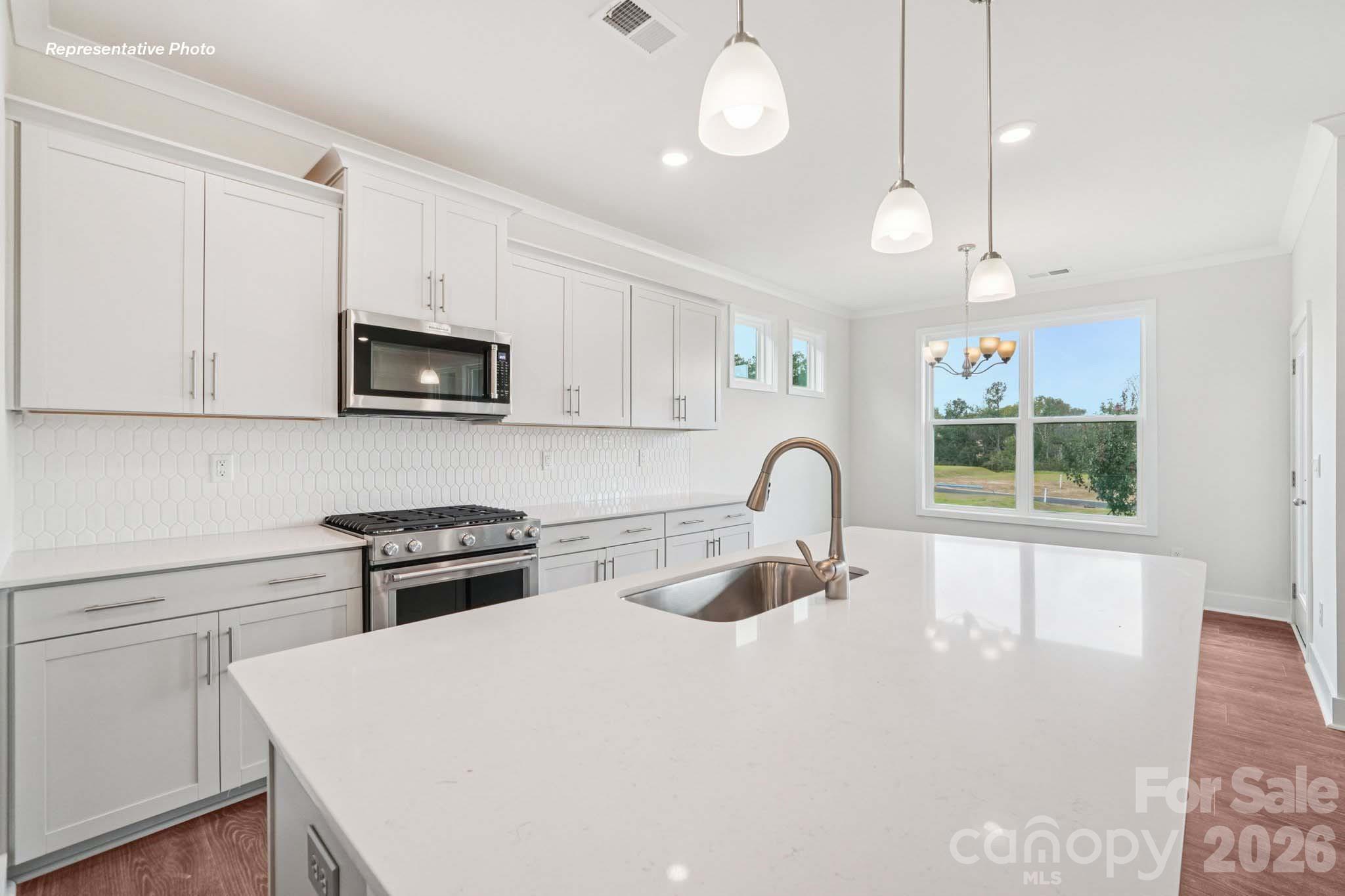 3249 Oberon Street Property Photo 12