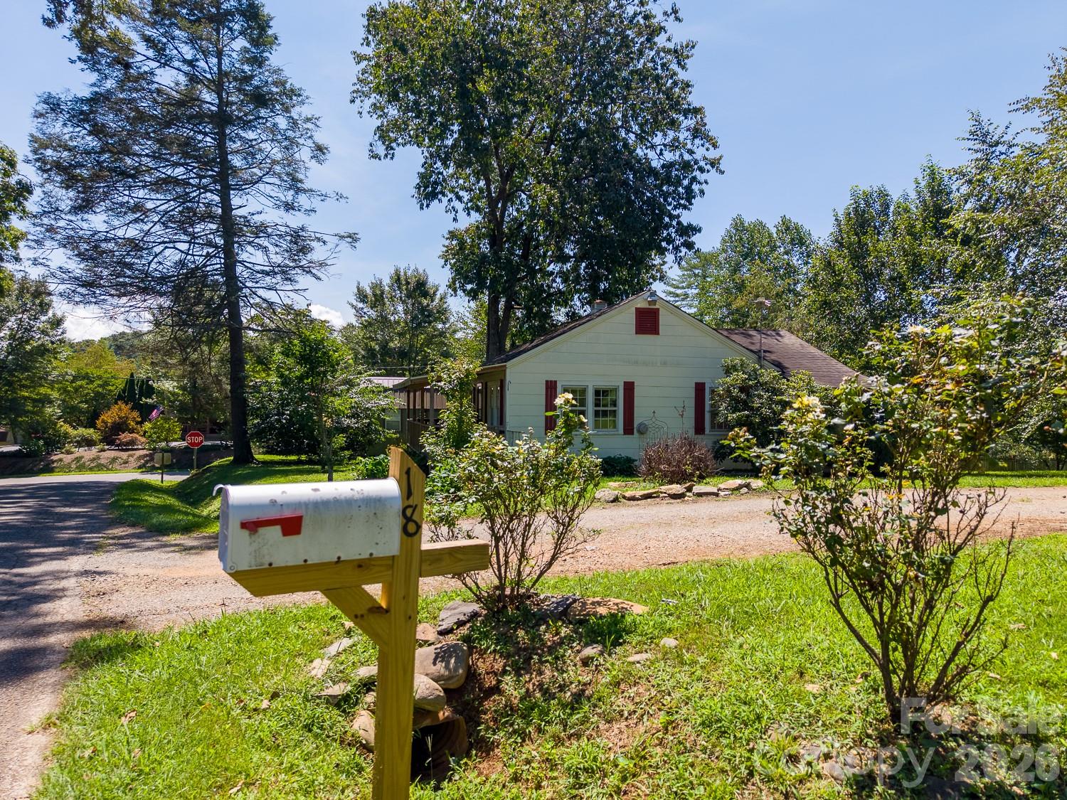 4409642 Property Photo 4
