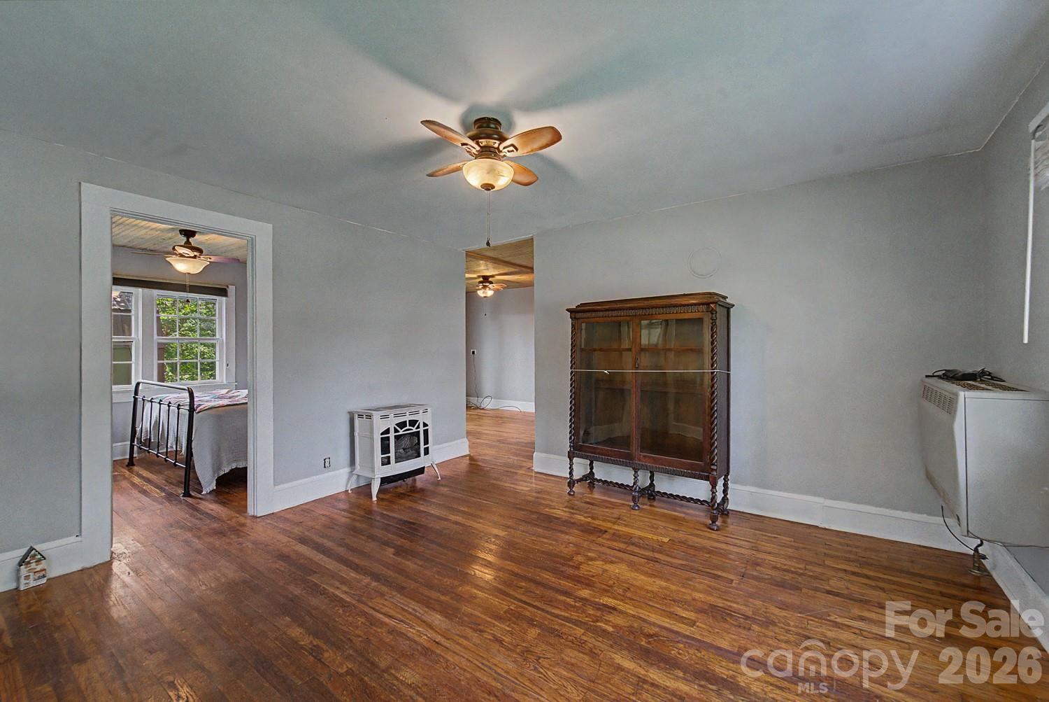 4409642 Property Photo 9