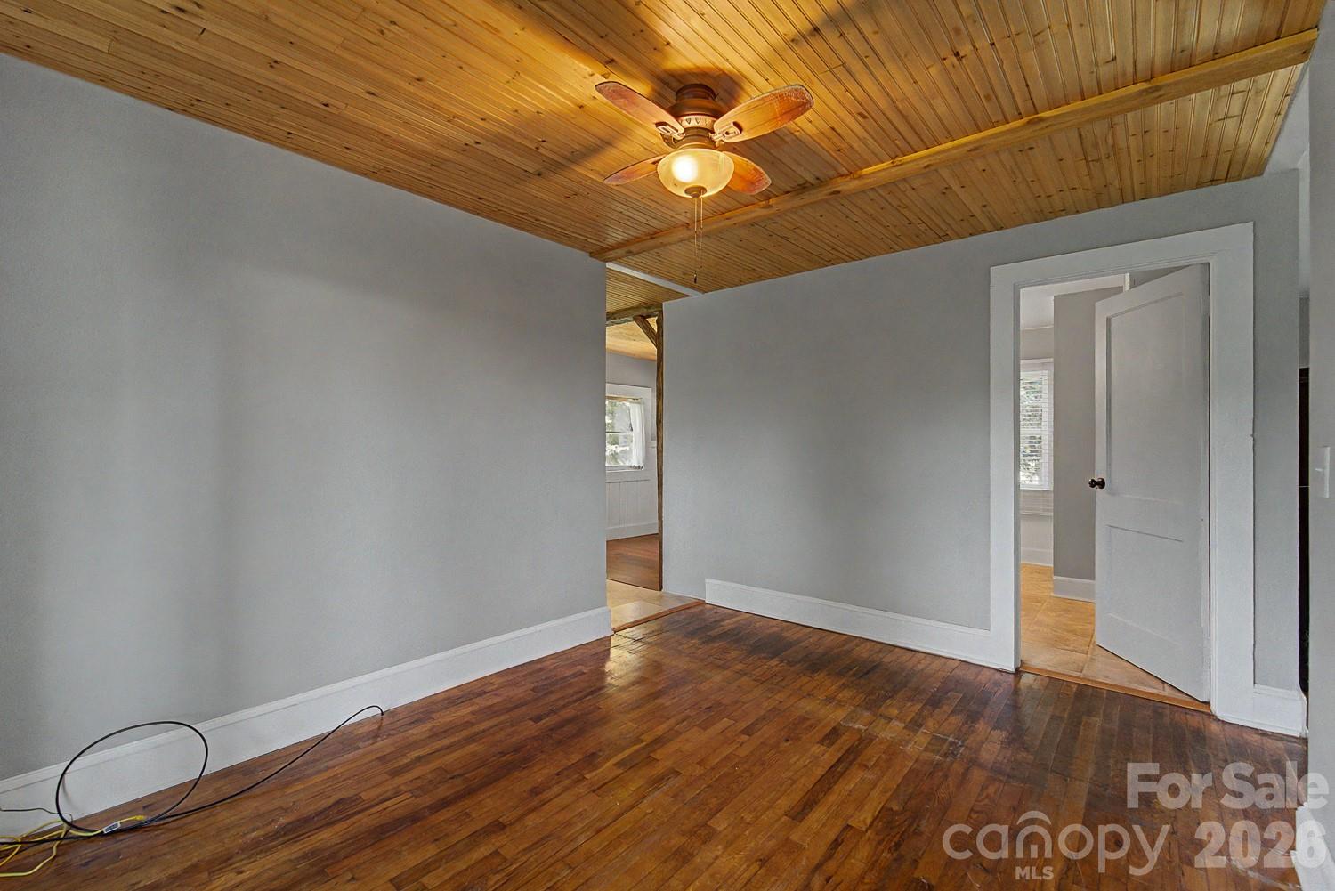 4409642 Property Photo 14