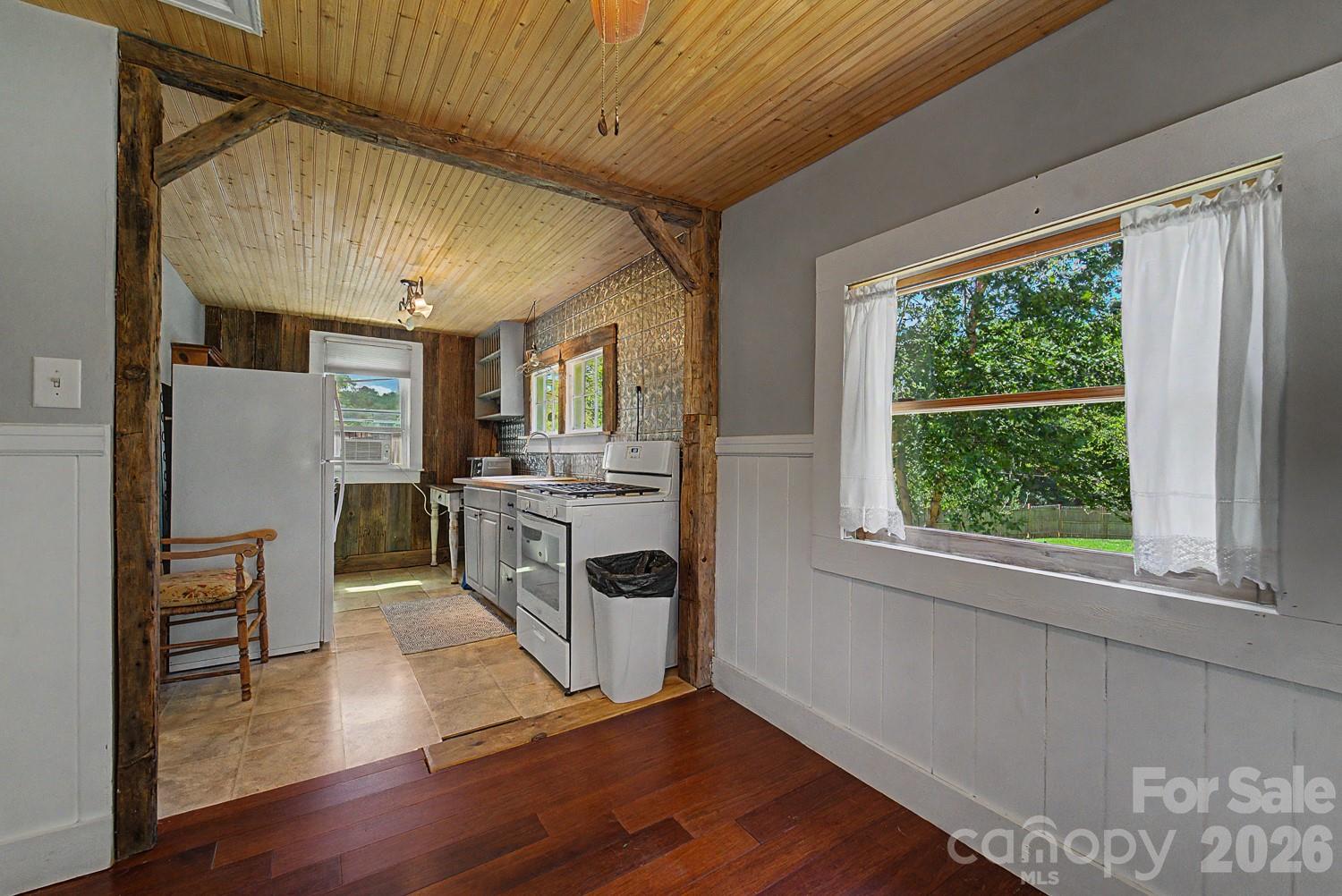 4409642 Property Photo 21