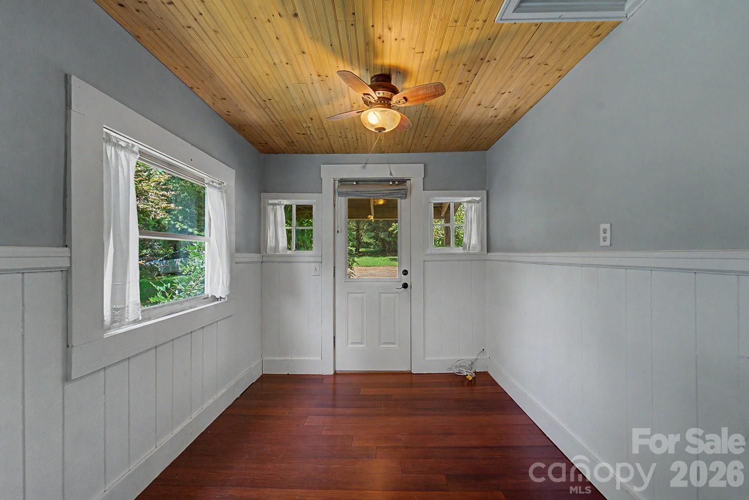 4409642 Property Photo 22