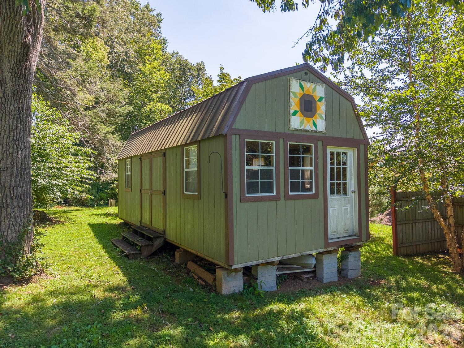 4409642 Property Photo 28