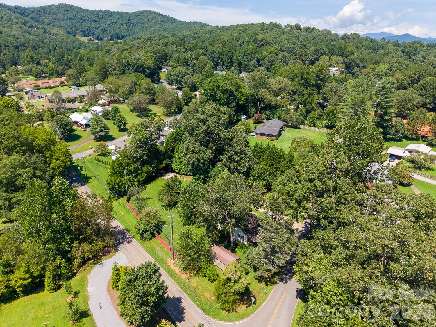 4409642 Property Photo 37