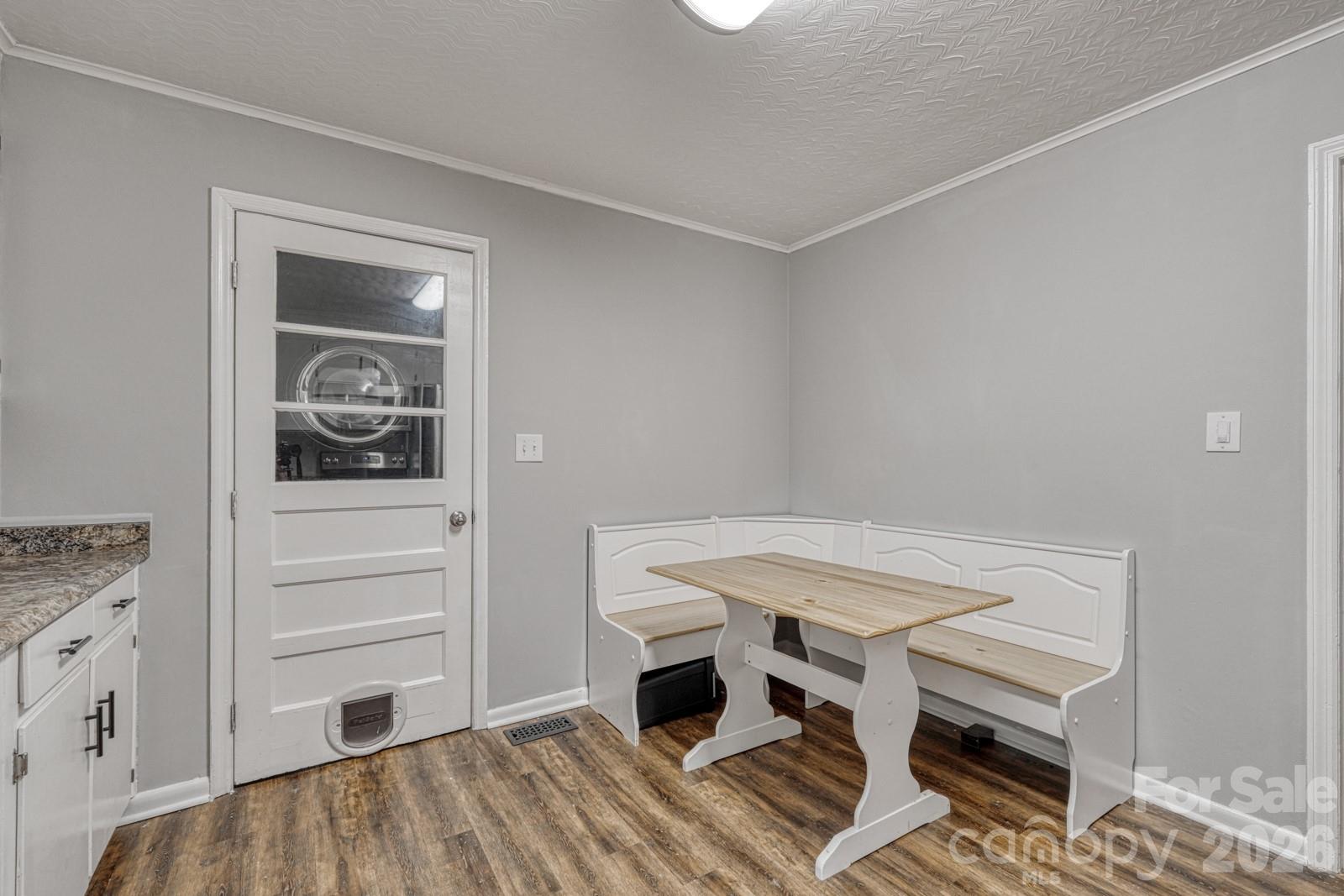 110 Chapman Circle Property Photo 7