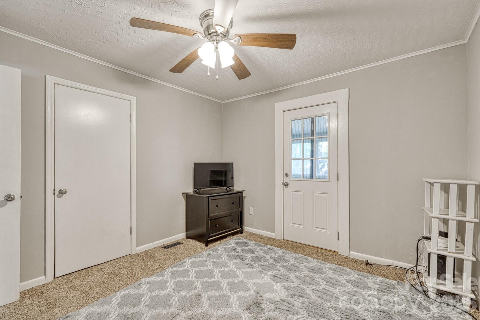 110 Chapman Circle Property Photo 19