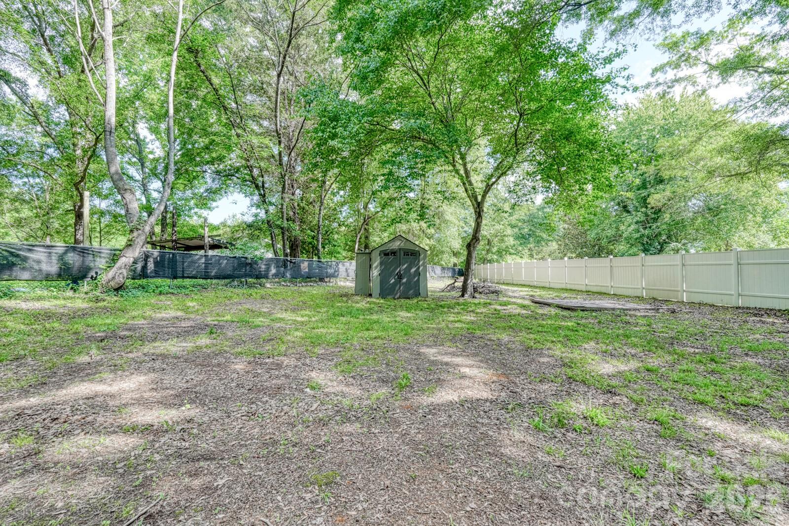 110 Chapman Circle Property Photo 24