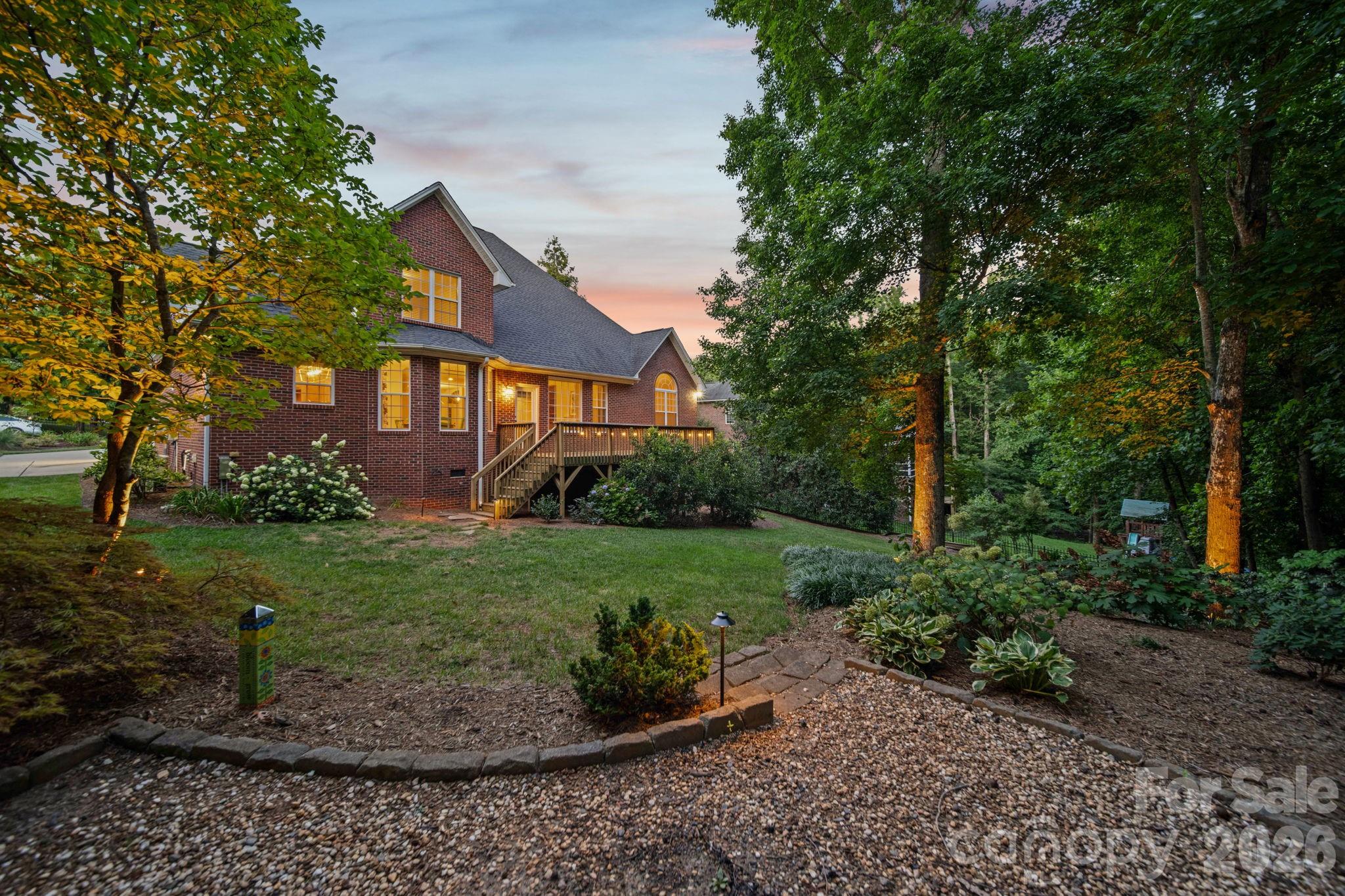 4333 Winder Trail Property Photo 4