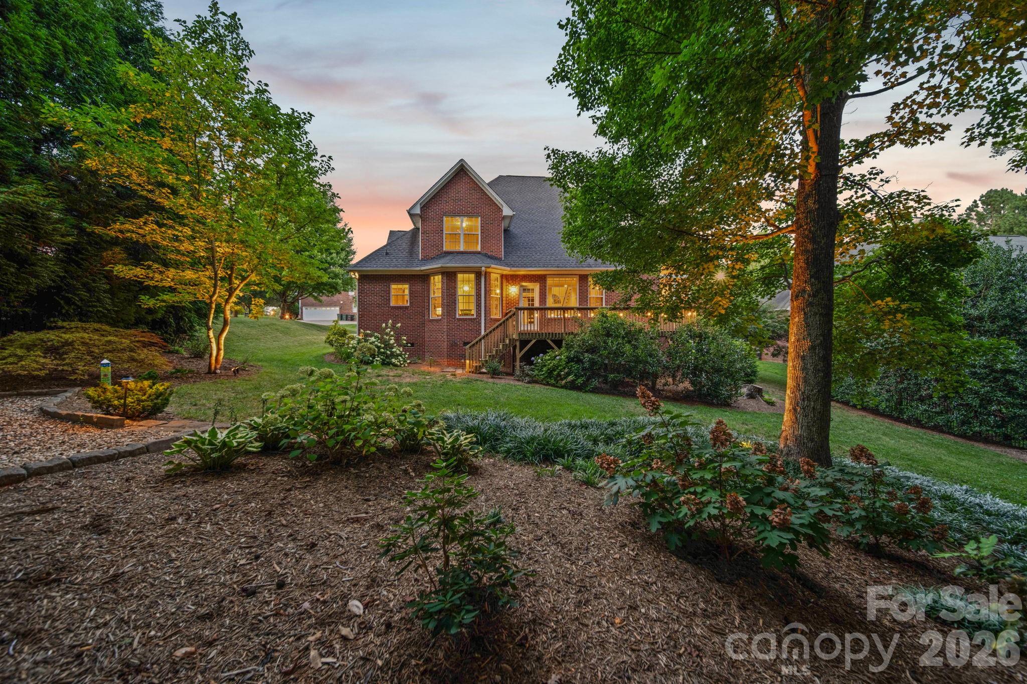 4333 Winder Trail Property Photo 5