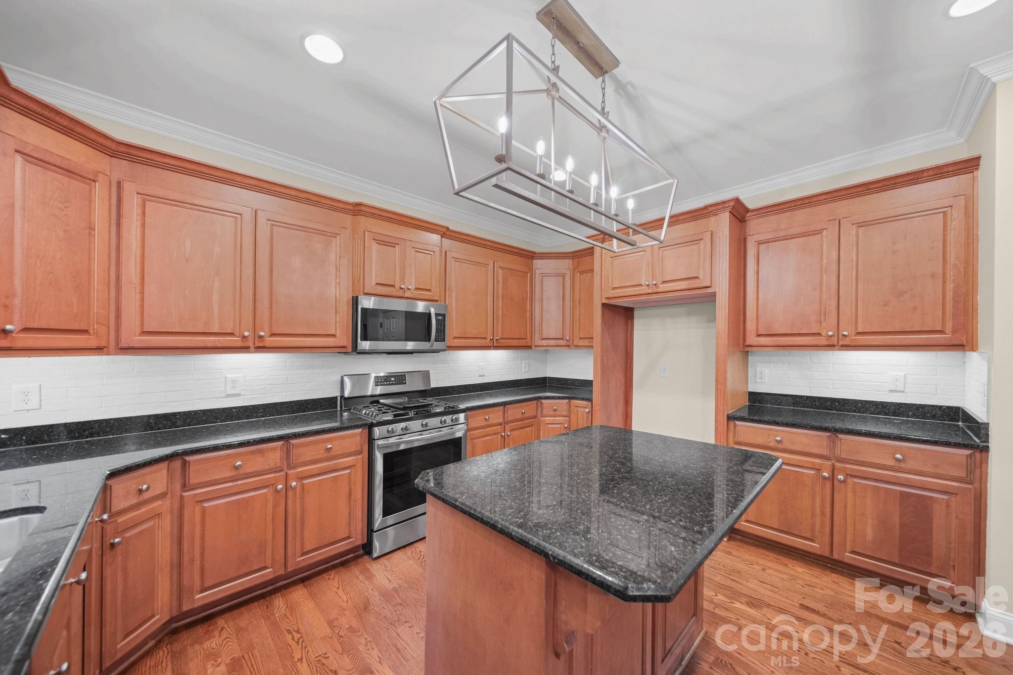 4333 Winder Trail Property Photo 17