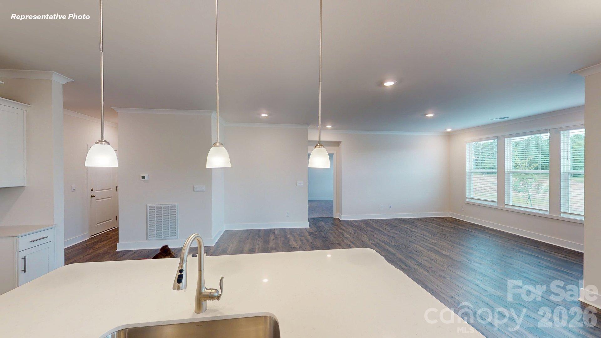 3256 Oberon Street Property Photo 7