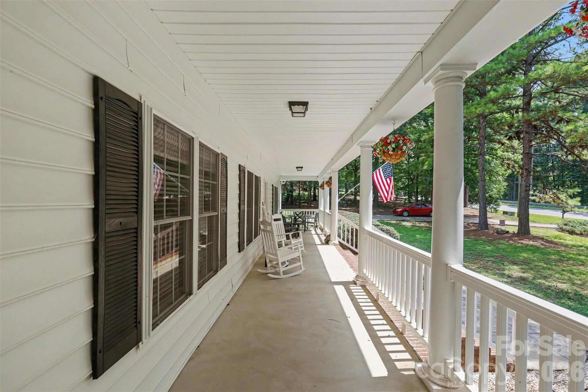 8401 Shelley Mullis Road Property Photo 8