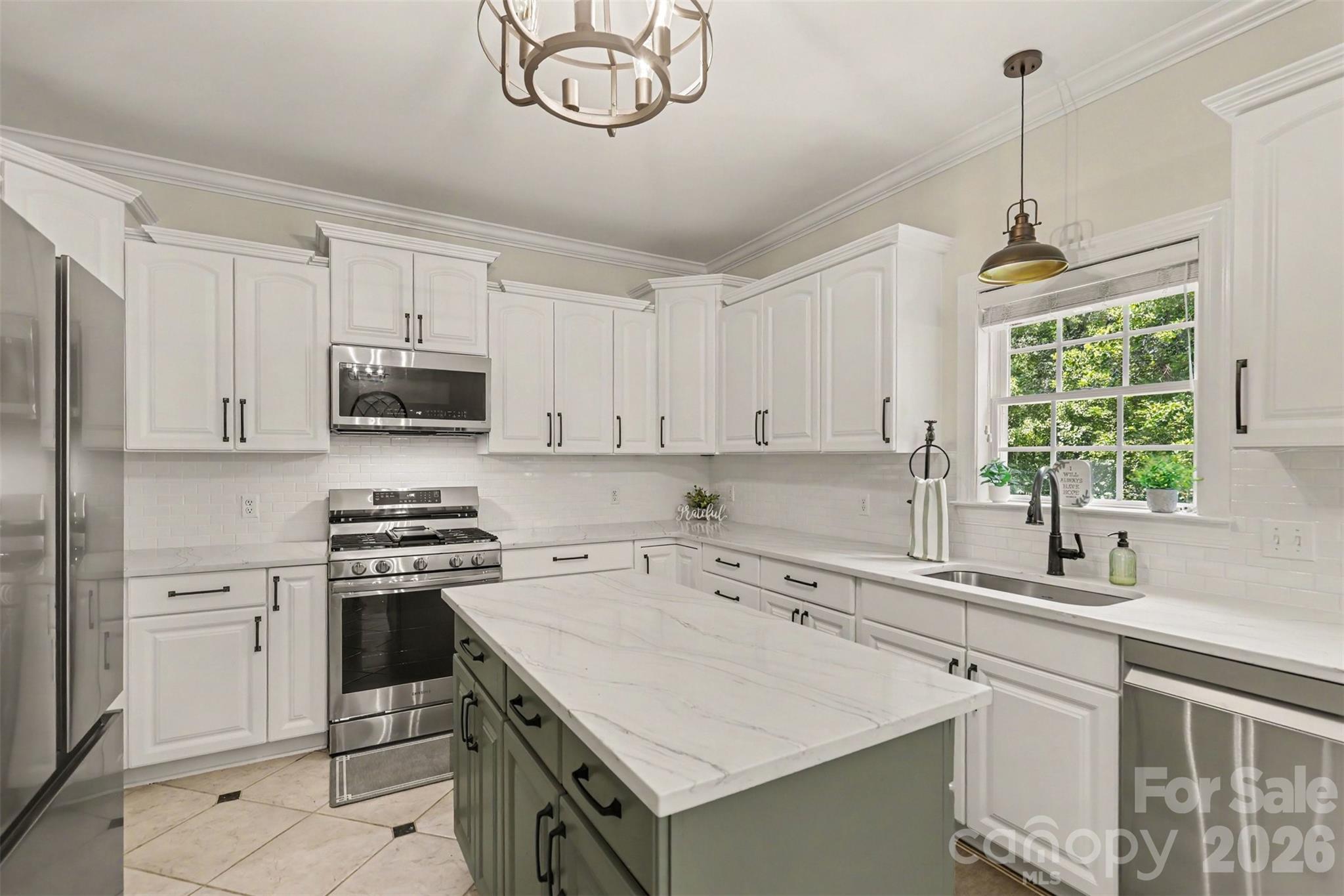 8401 Shelley Mullis Road Property Photo 15
