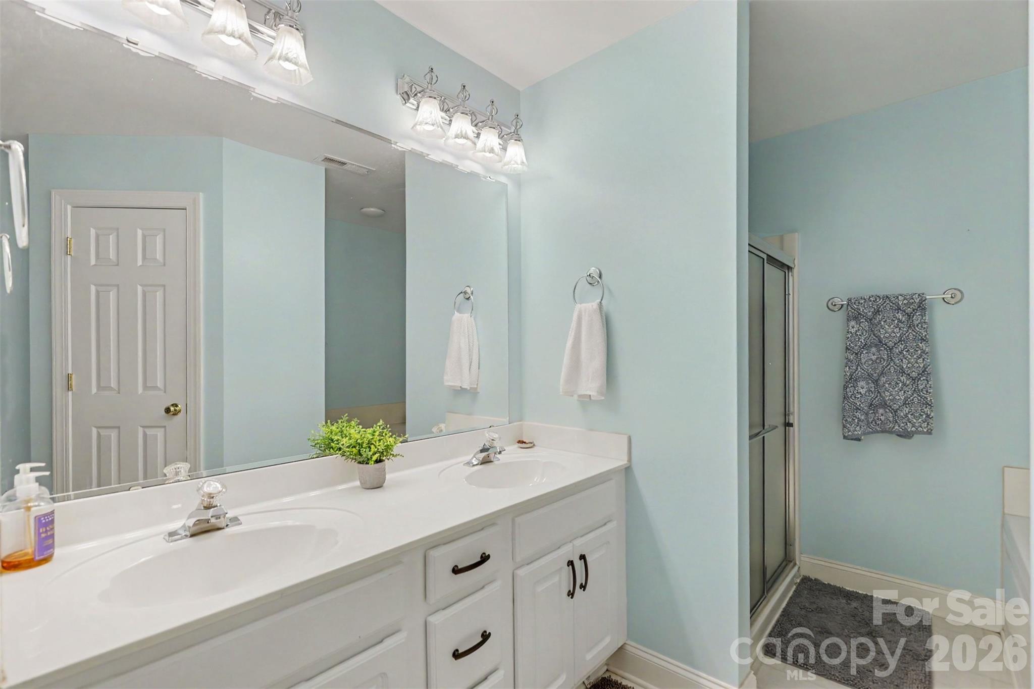 8401 Shelley Mullis Road Property Photo 32