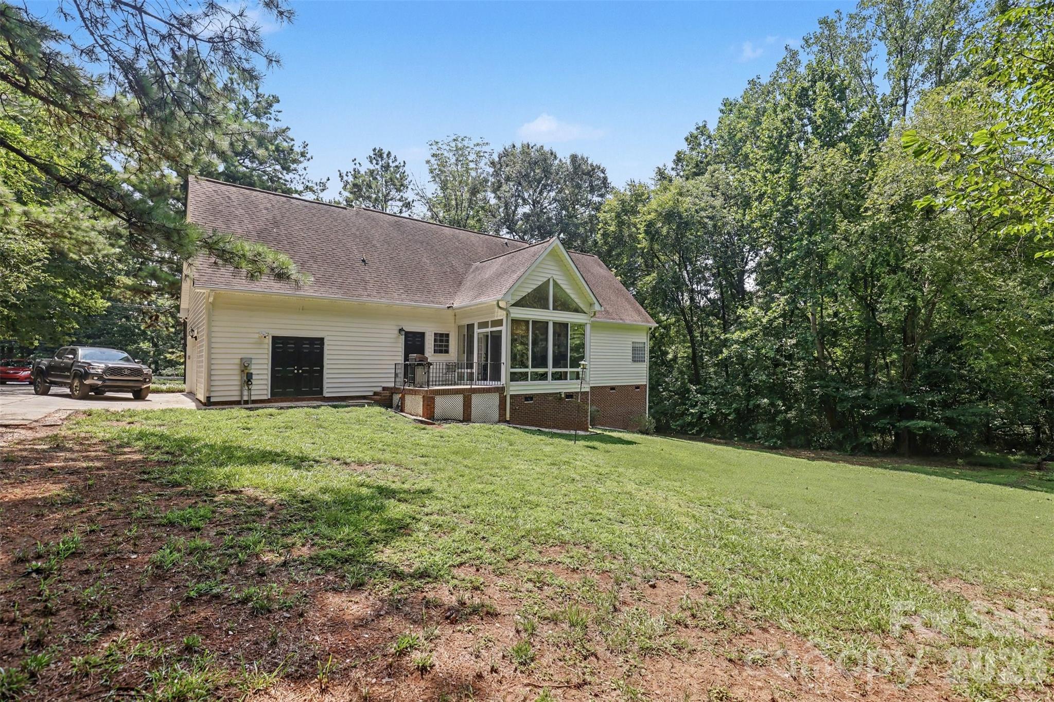 8401 Shelley Mullis Road Property Photo 38