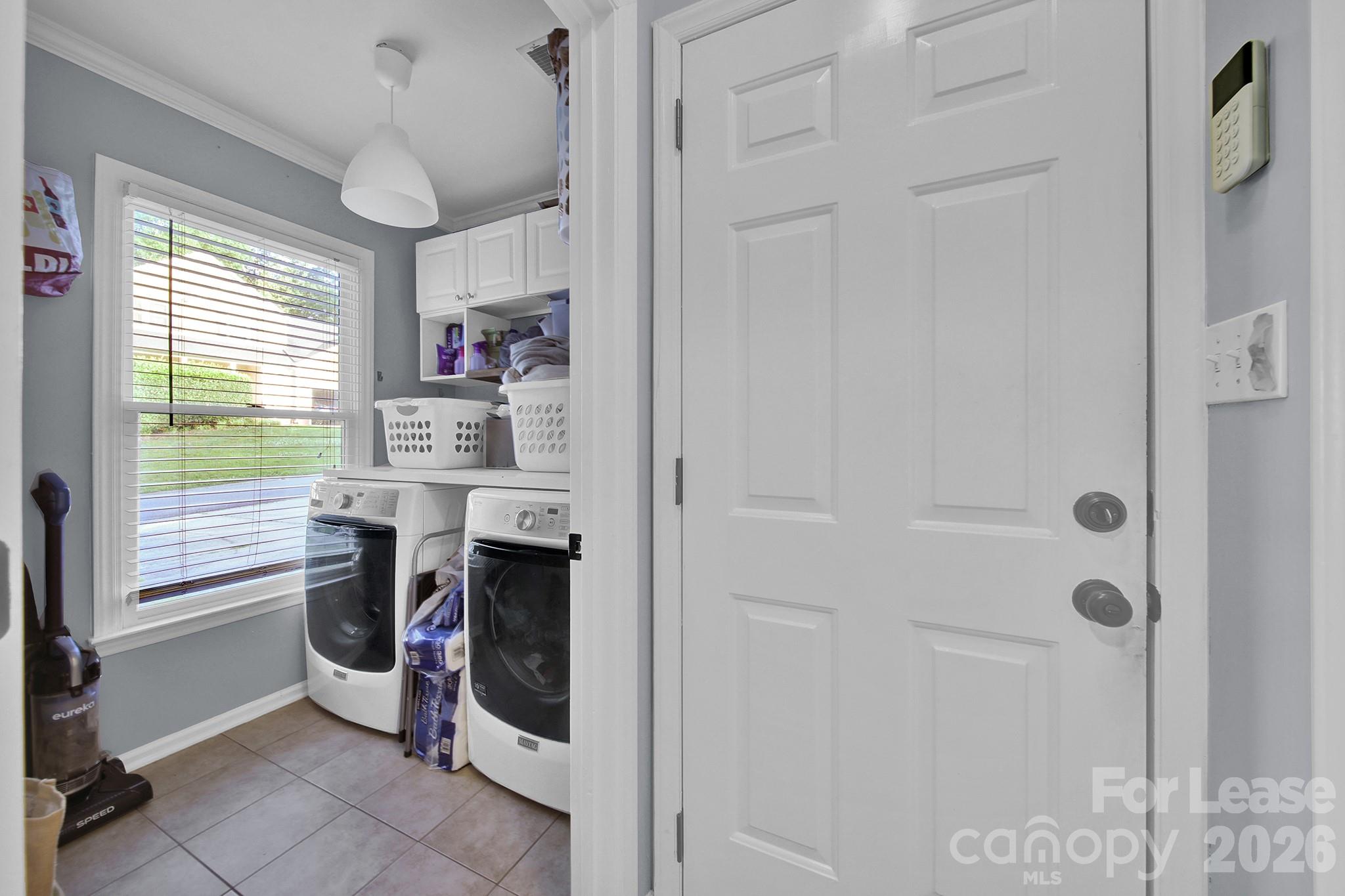 9745 Whitewood Trail Property Photo 4