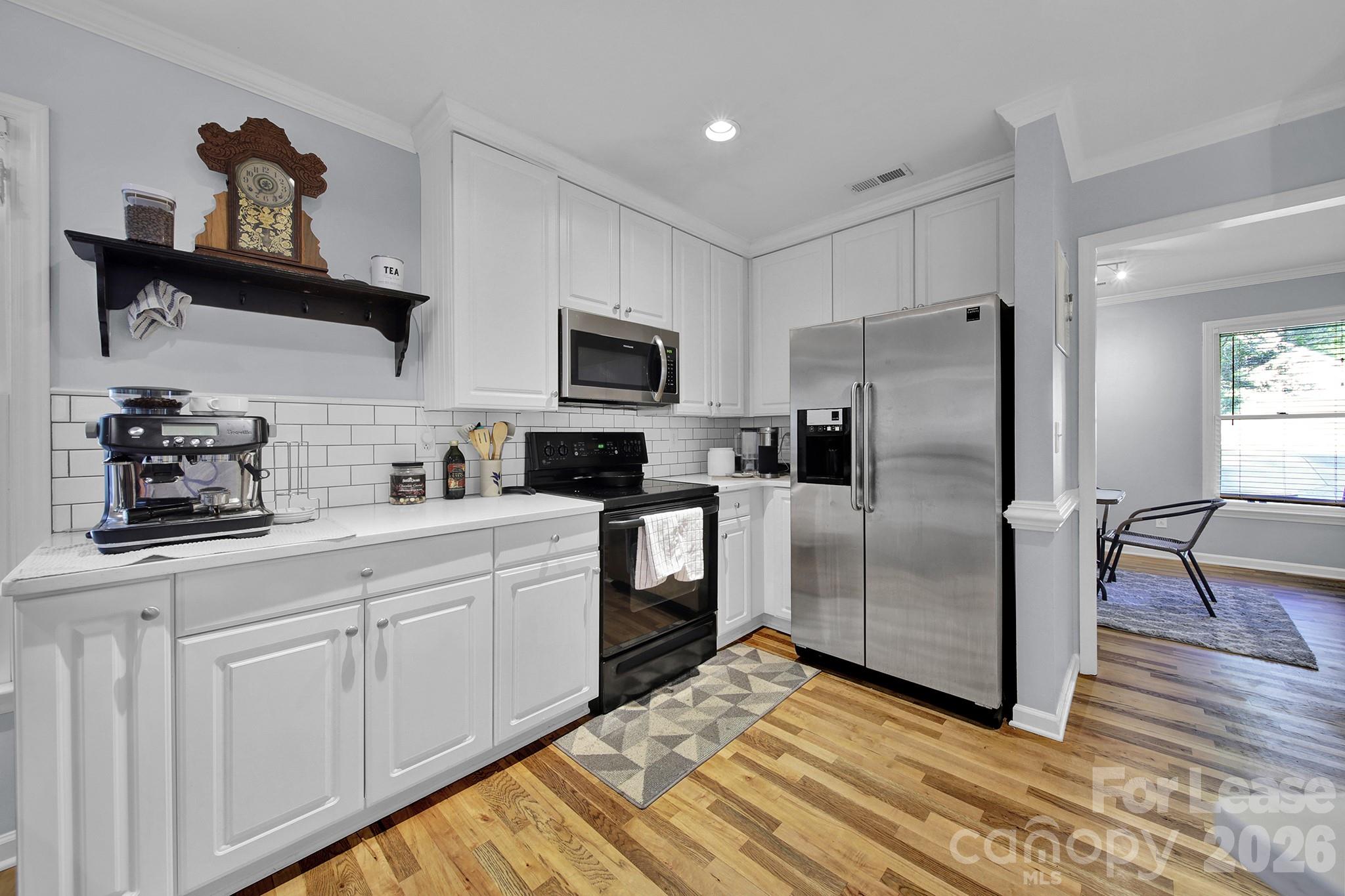 9745 Whitewood Trail Property Photo 12