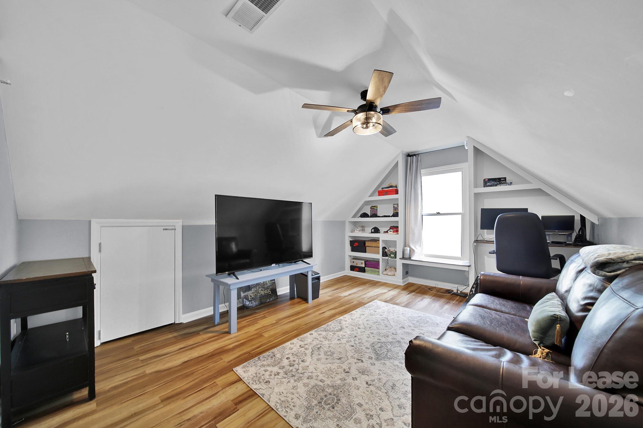 9745 Whitewood Trail Property Photo 24
