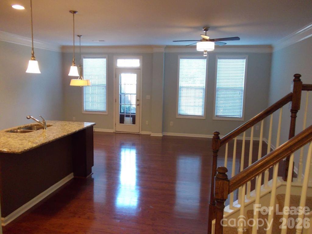 9525 Burford Lane Property Photo 3
