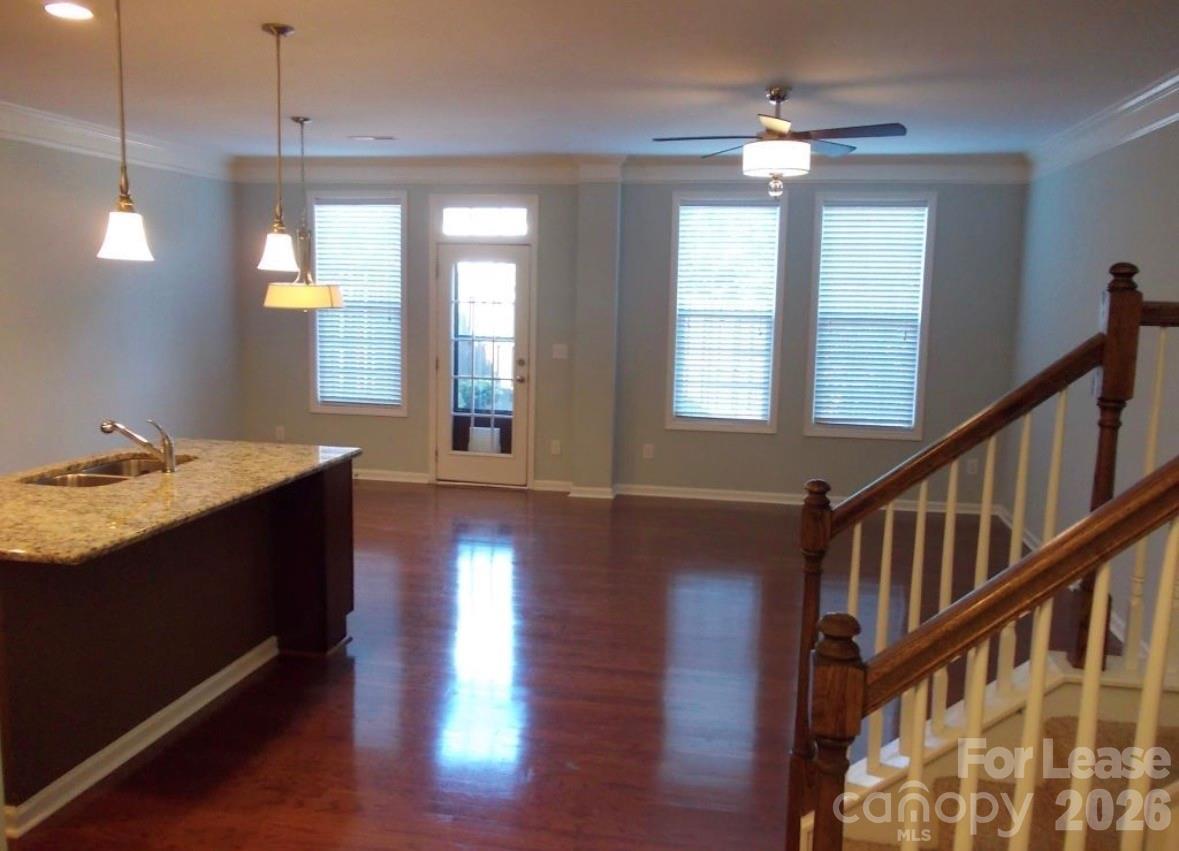 9525 Burford Lane Property Photo 11