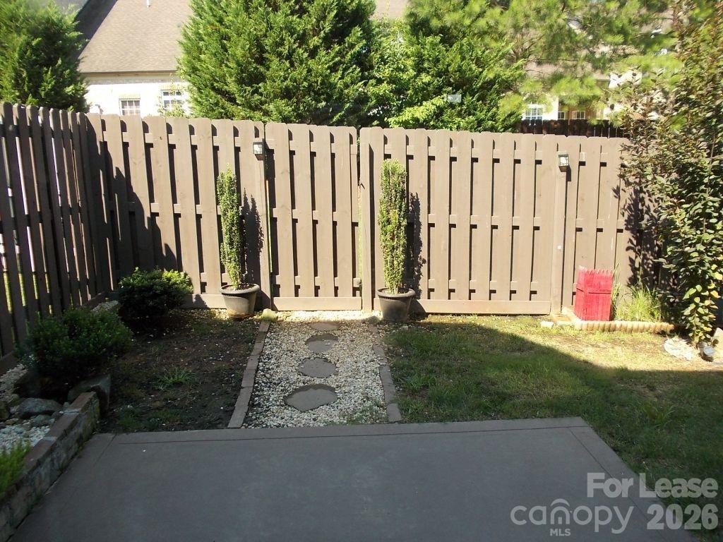 9525 Burford Lane Property Photo 22