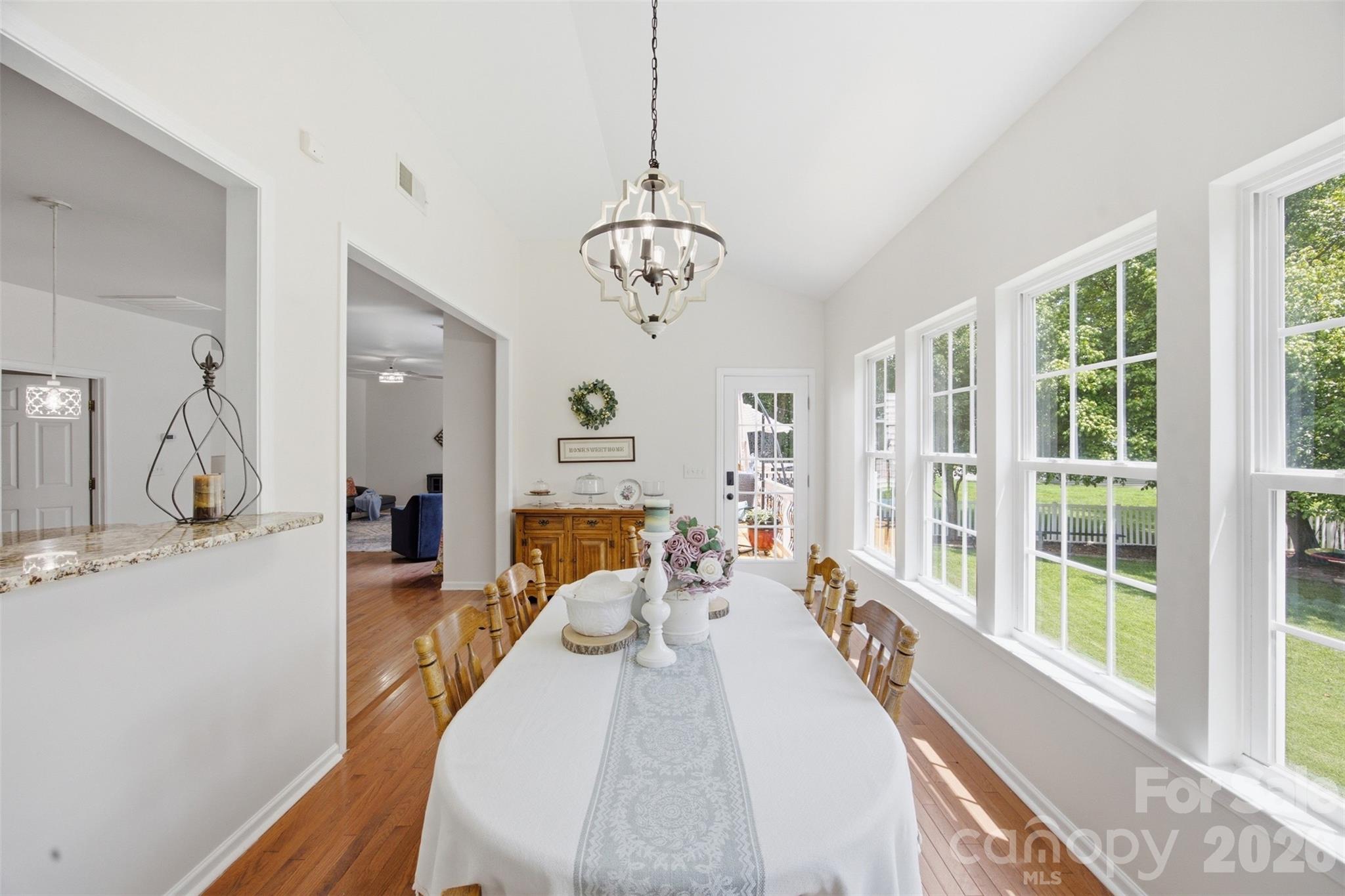 221 Nixon Road Property Photo 6