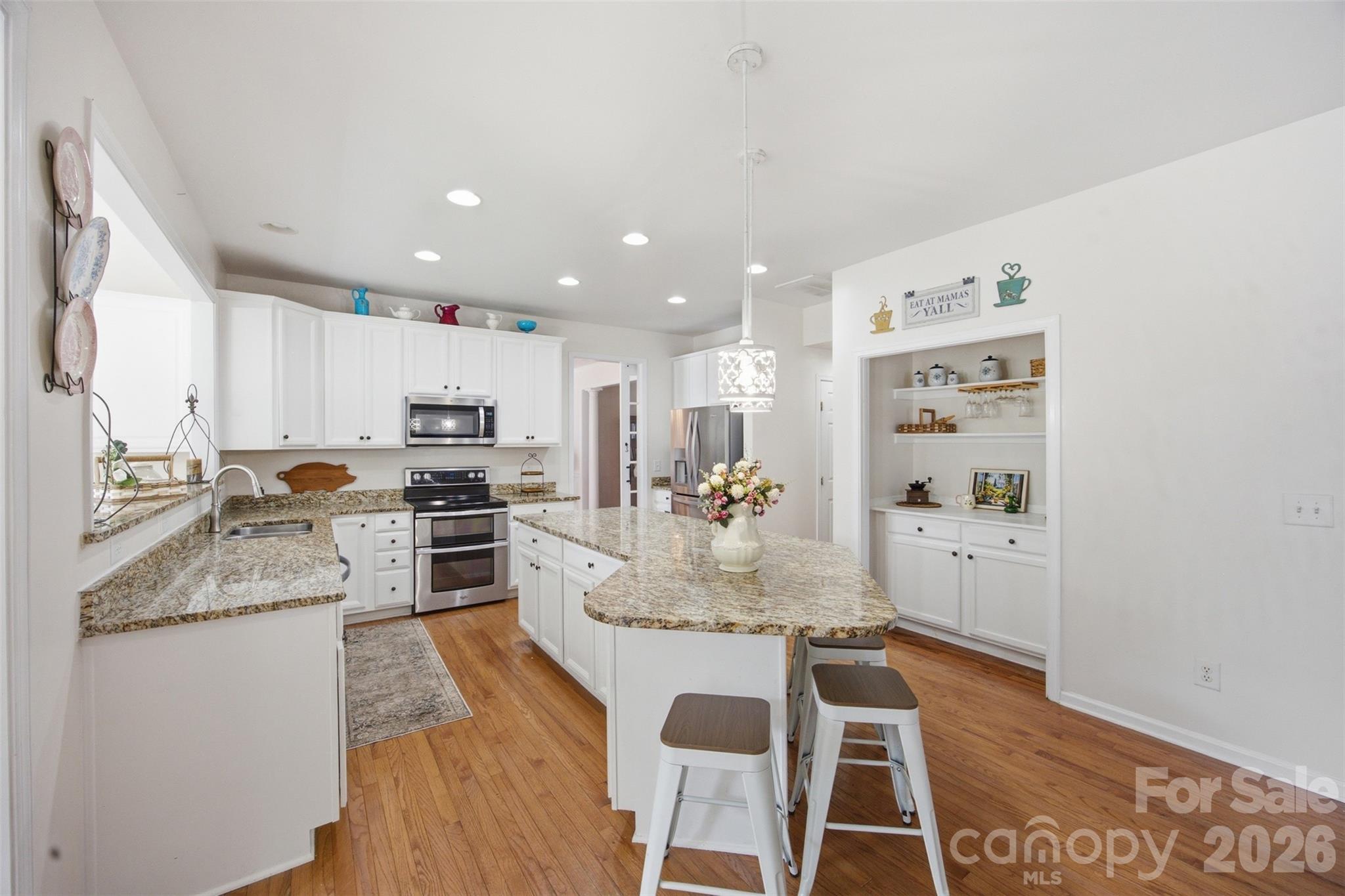 221 Nixon Road Property Photo 8