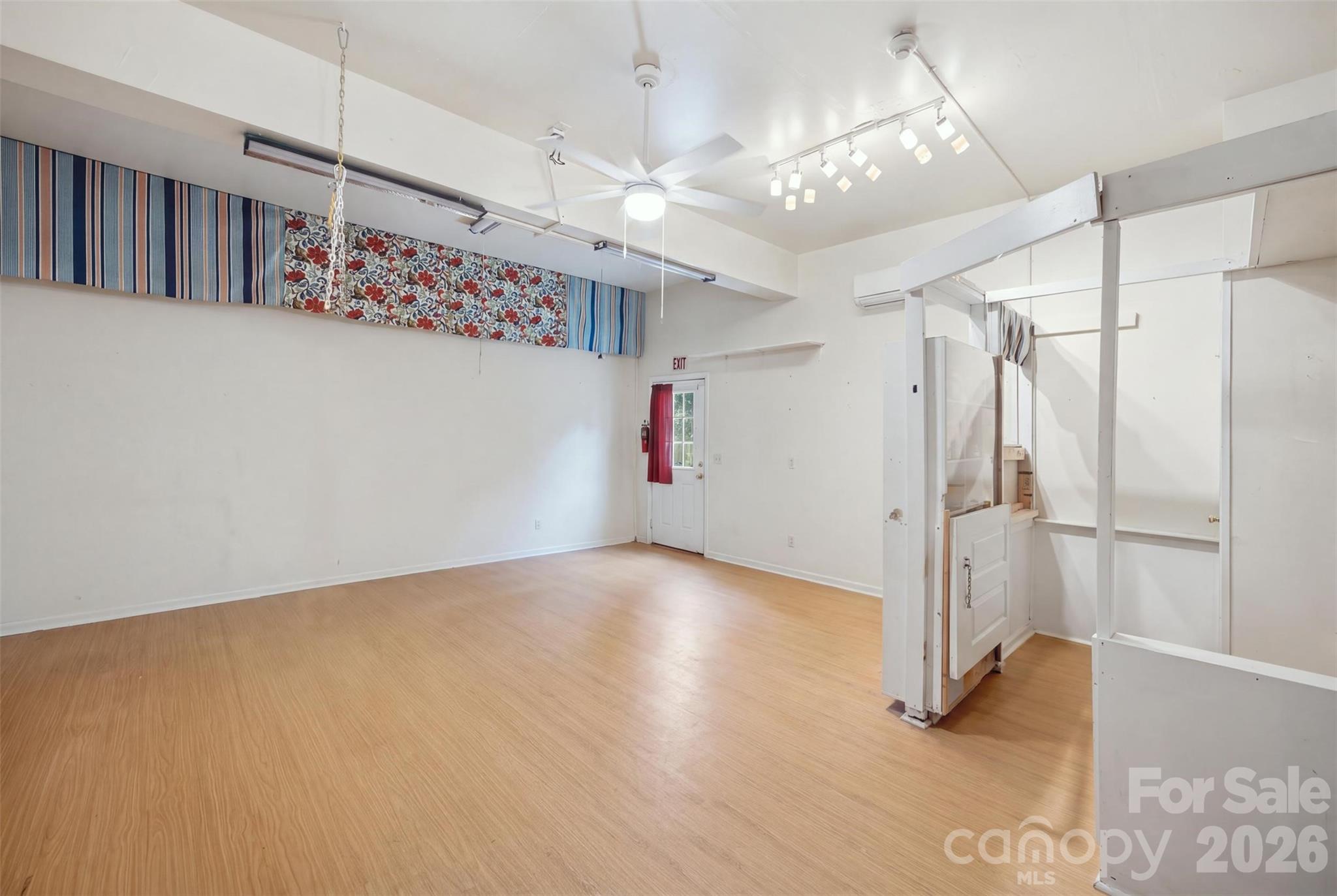 221 Nixon Road Property Photo 26