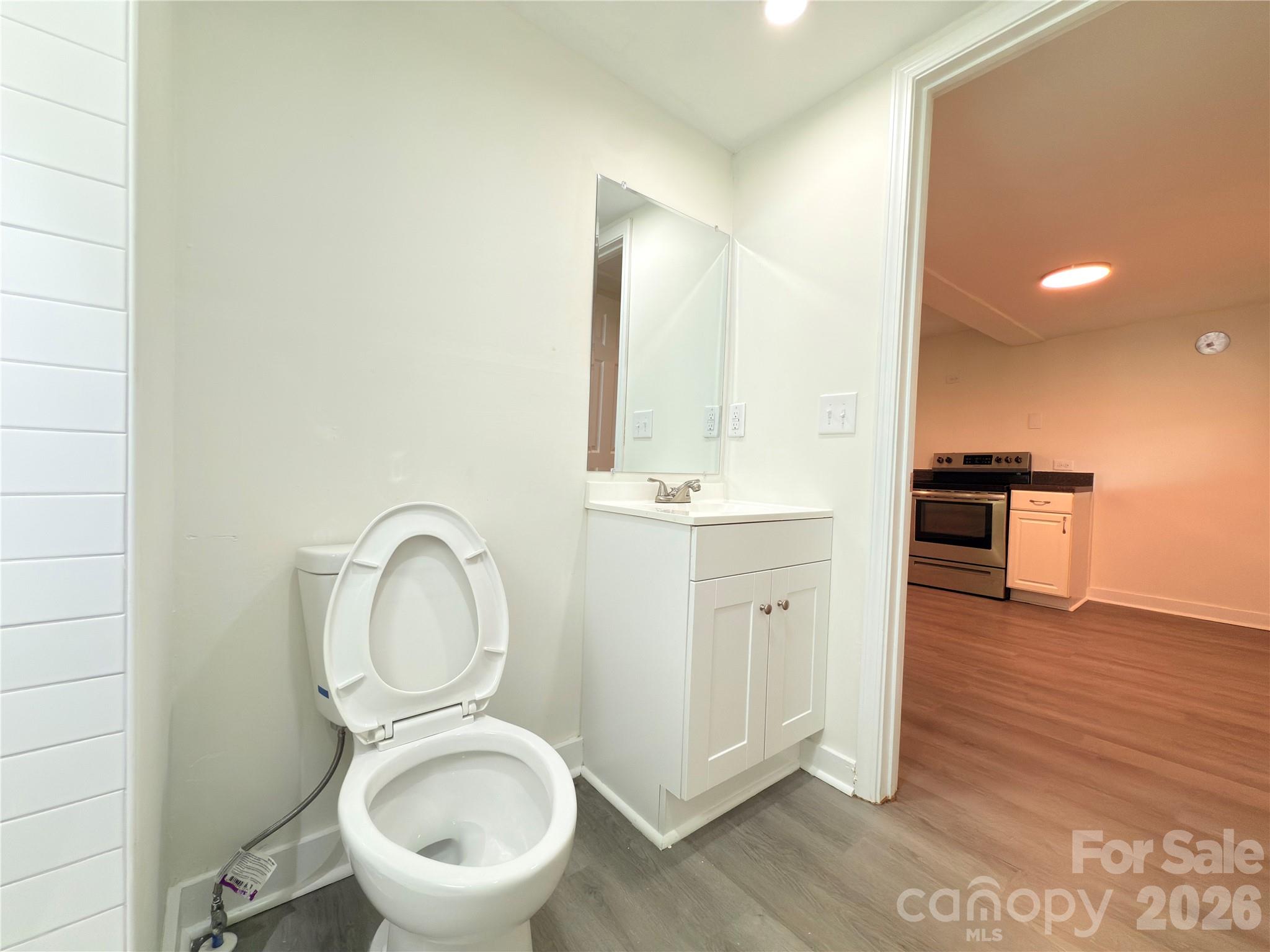 650 Harris Street Property Photo 12