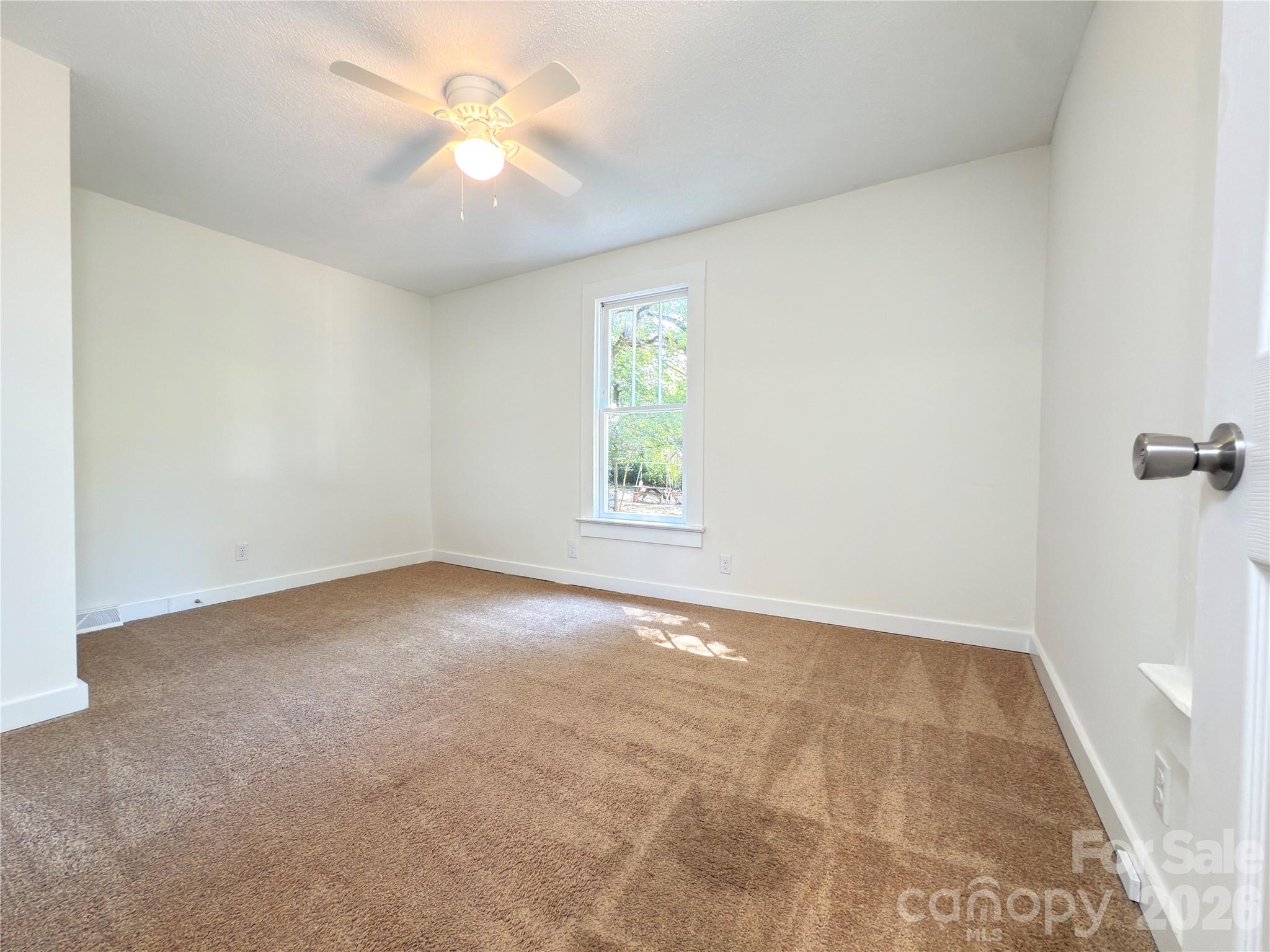 650 Harris Street Property Photo 21
