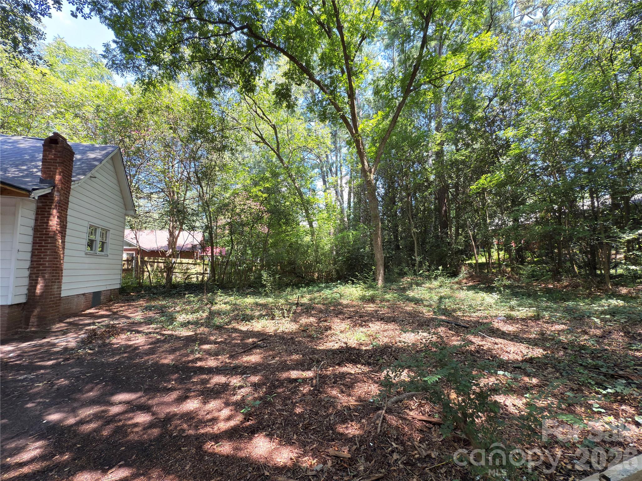 650 Harris Street Property Photo 25