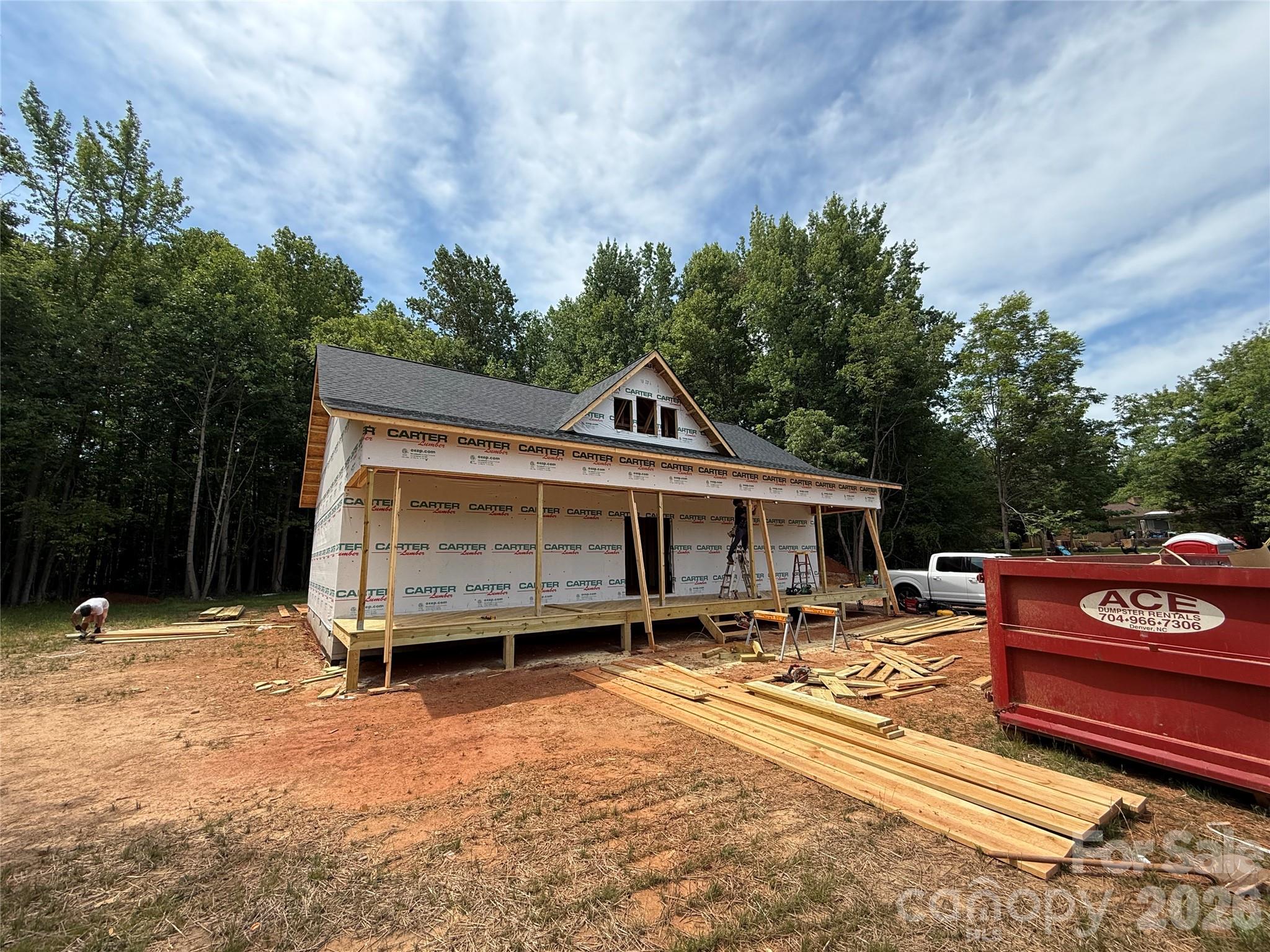 810 Mountain Crest Drive Property Photo 2