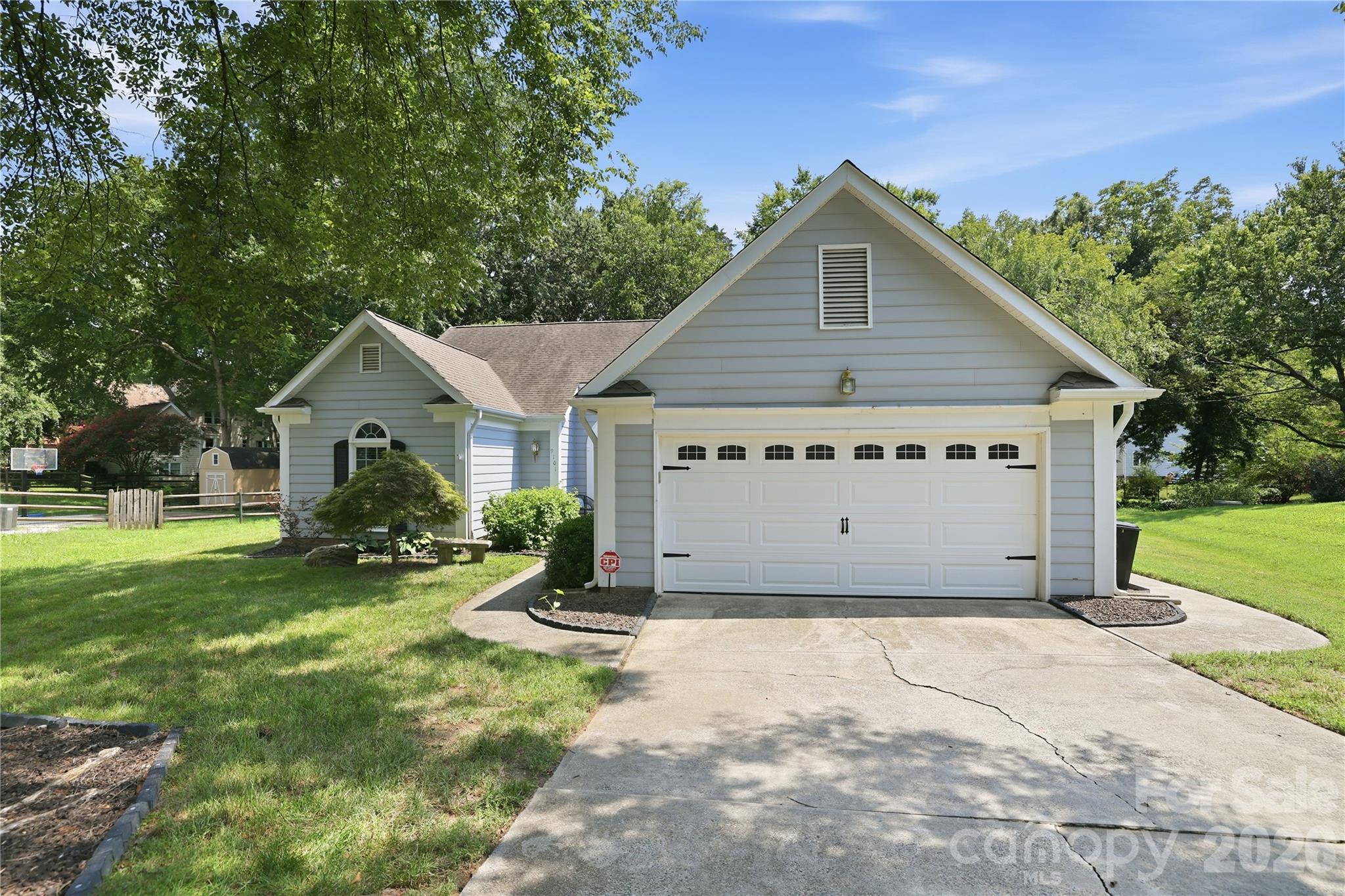 9101 E Orchard Lane Property Photo 8