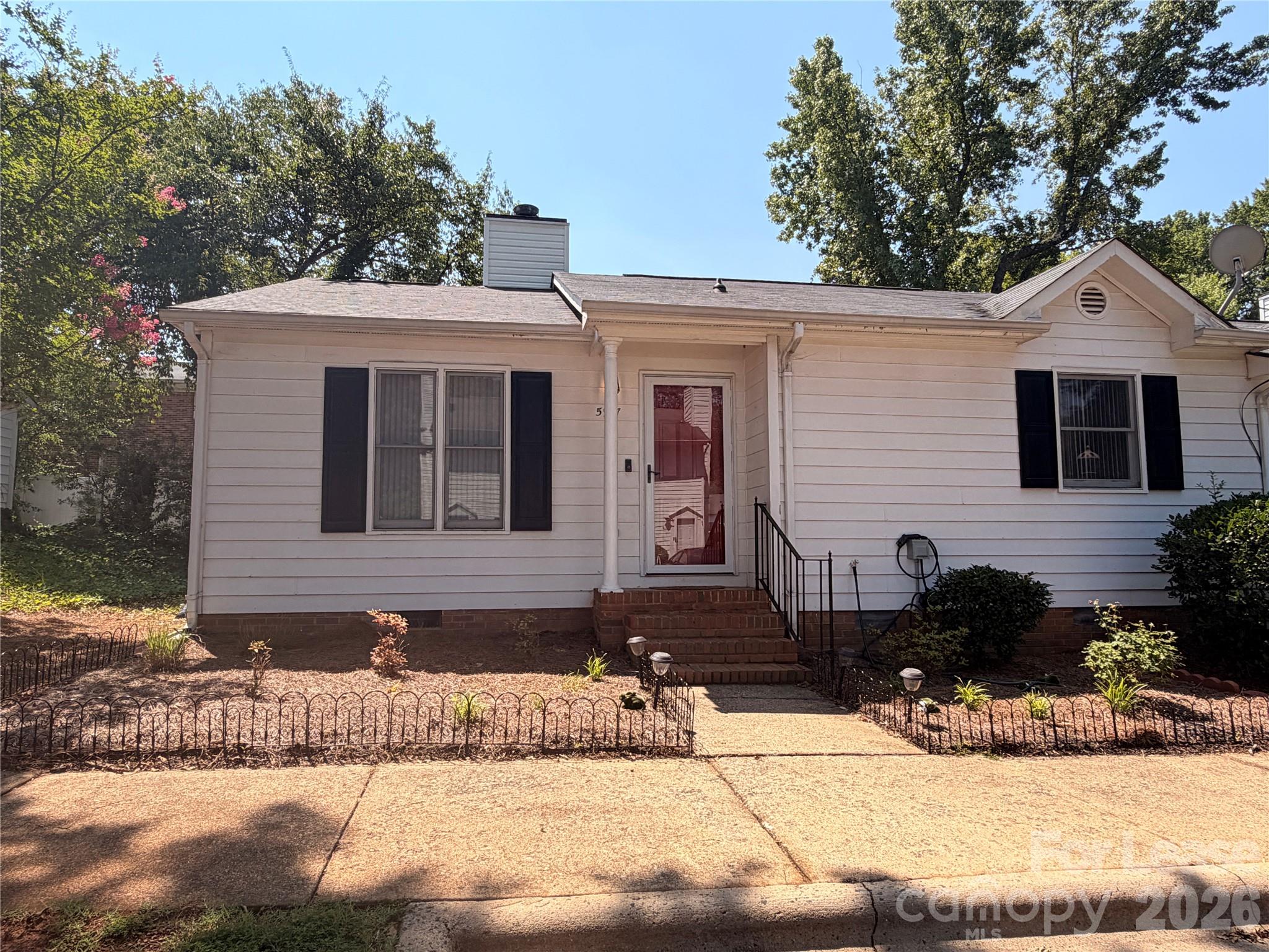 5917 Crape Myrtle Lane Property Photo 2