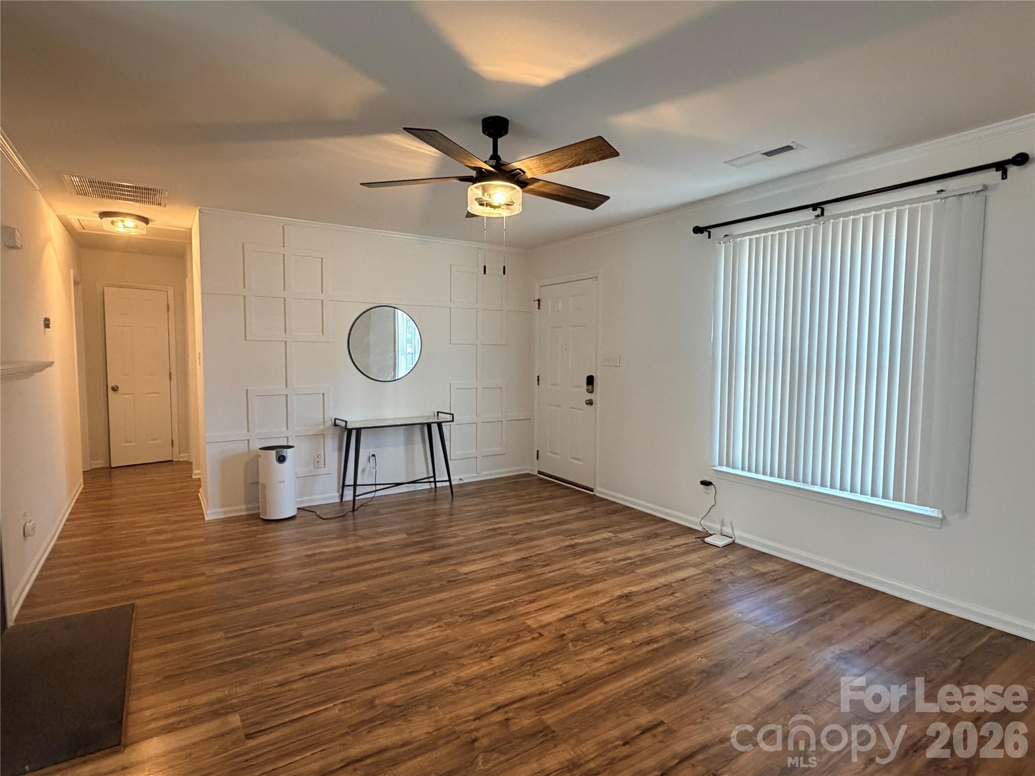 5917 Crape Myrtle Lane Property Photo 6