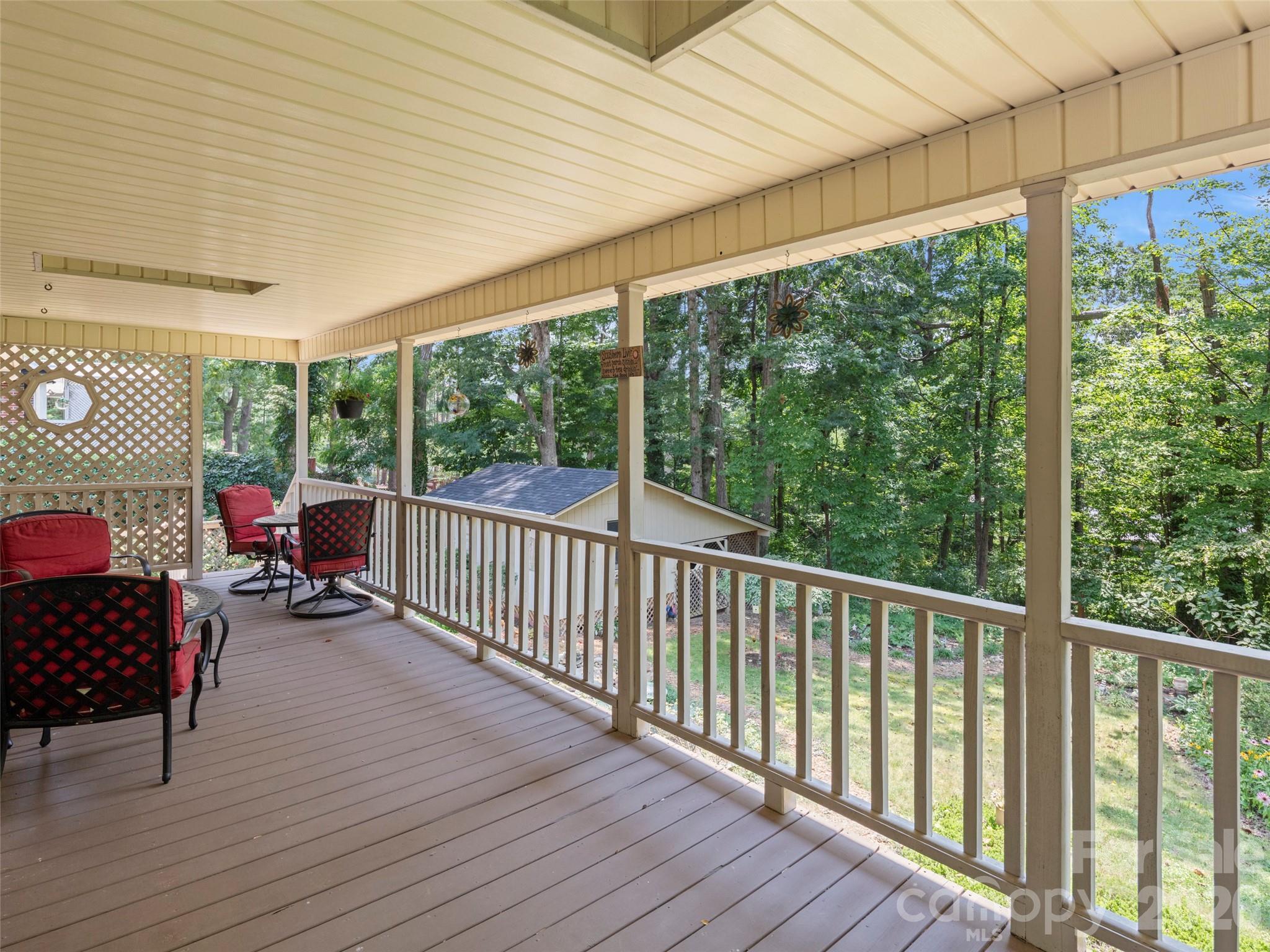 340 Sycamore Drive Property Photo 24