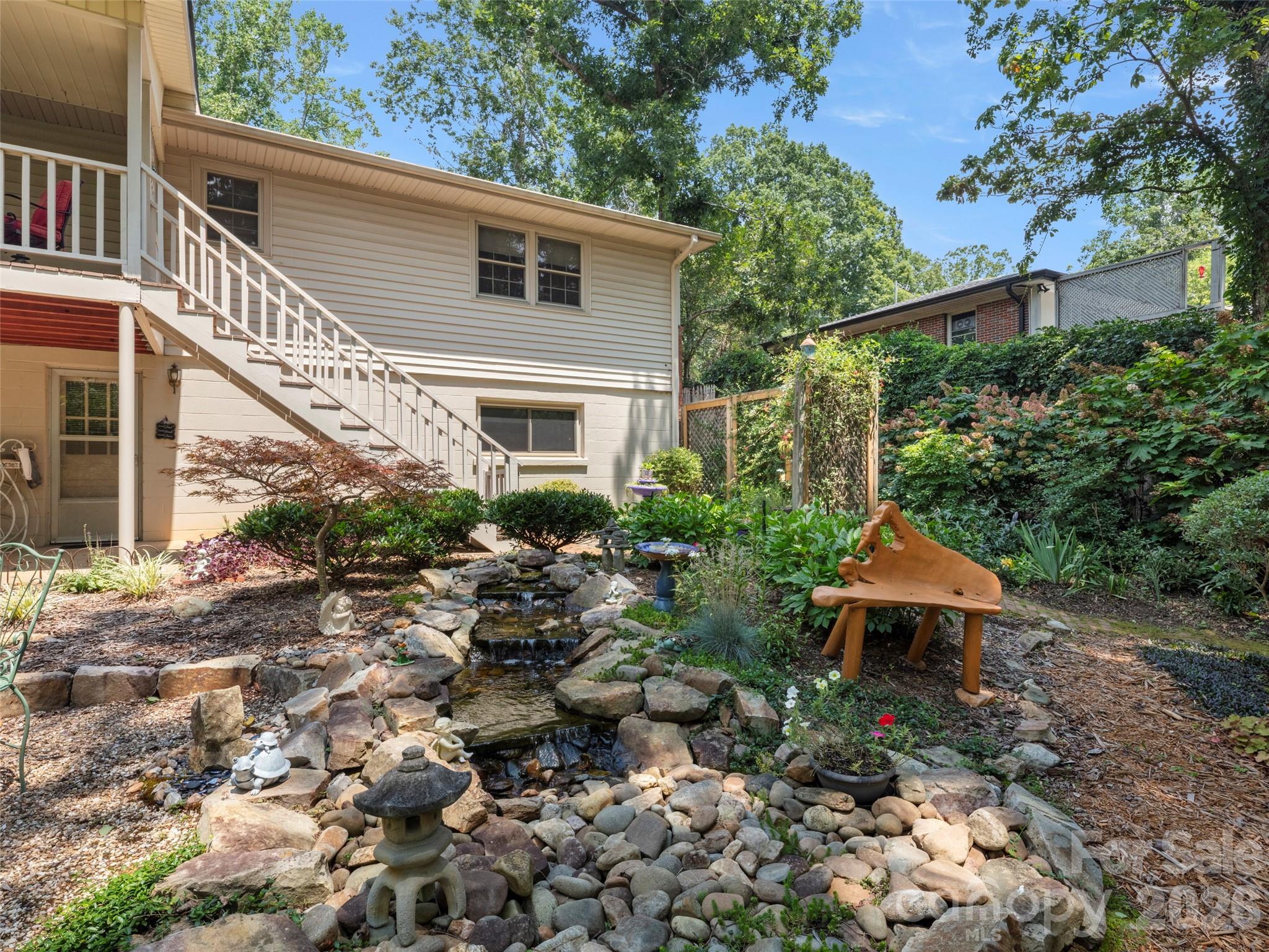 340 Sycamore Drive Property Photo 27