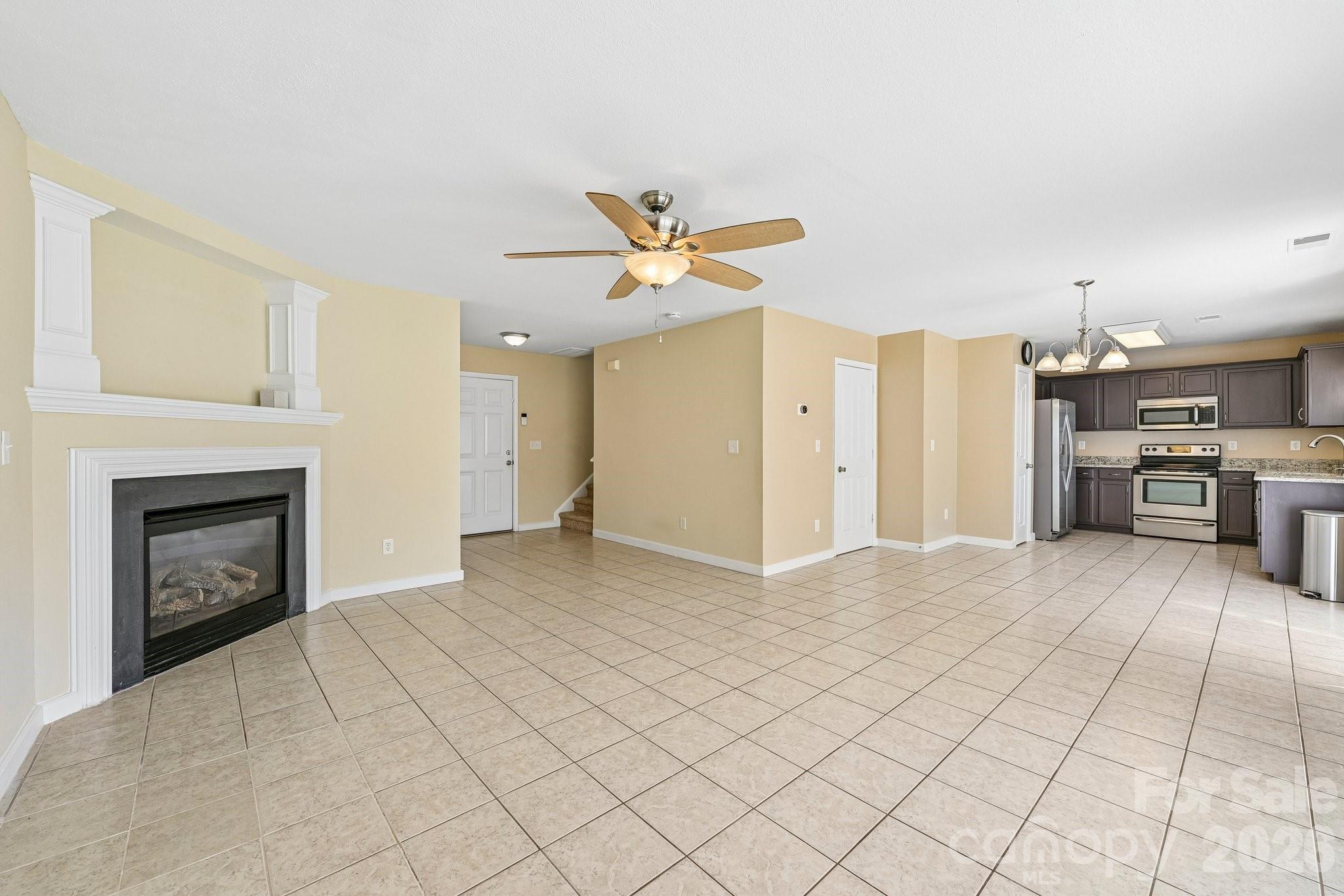 112 Nevis Lane Property Photo 5