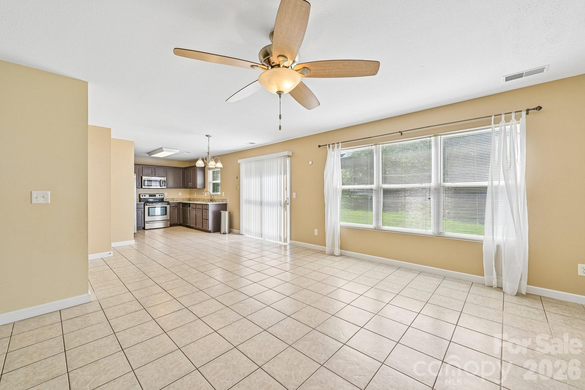 112 Nevis Lane Property Photo 10