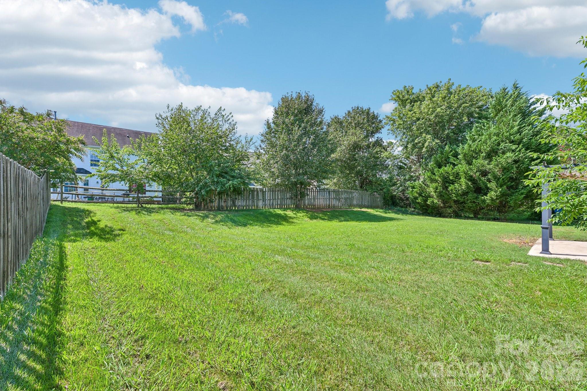112 Nevis Lane Property Photo 35